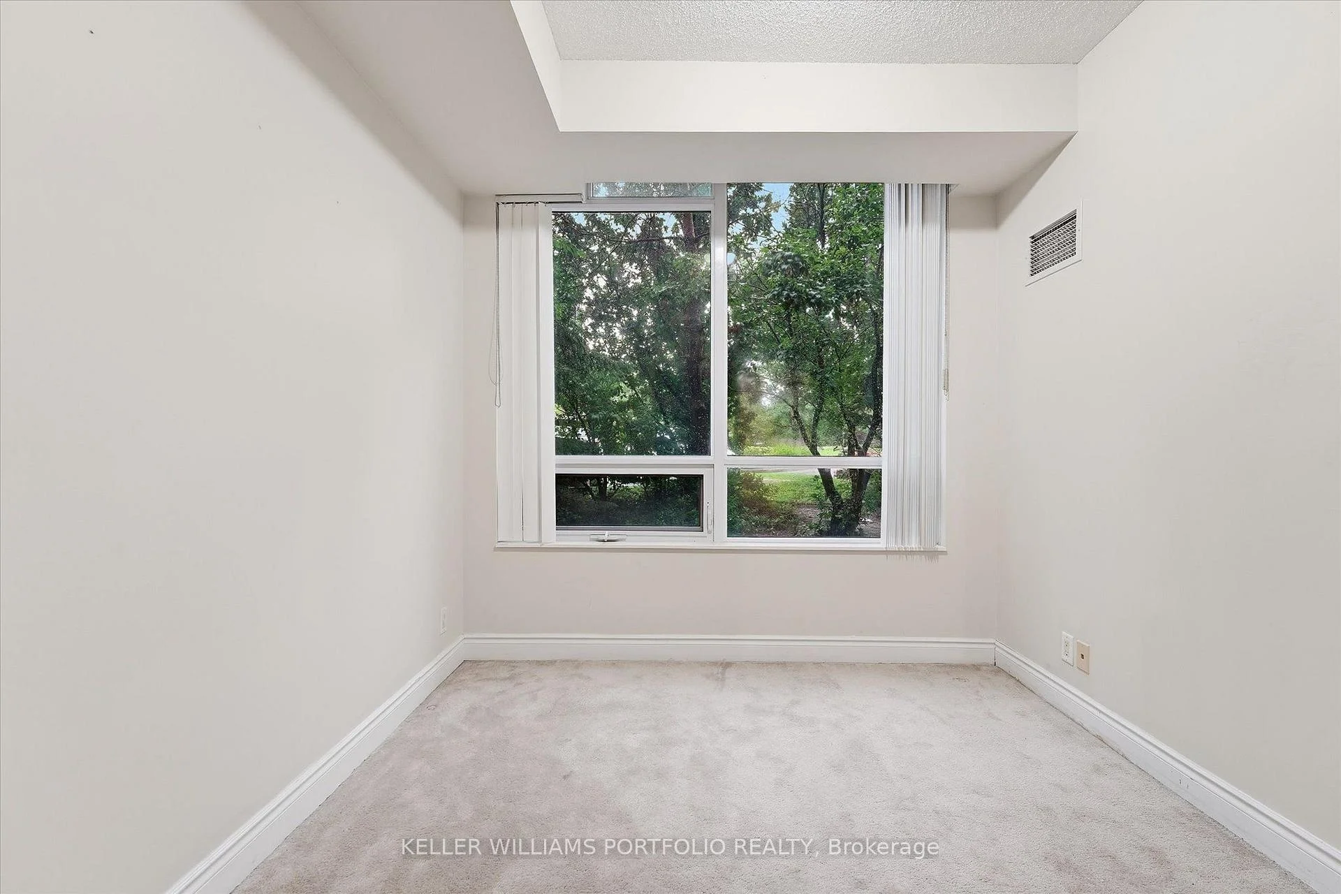 Photo 13 of Unit 133, 33 Cox Boulevard, Markham, Unionville — HOMEH