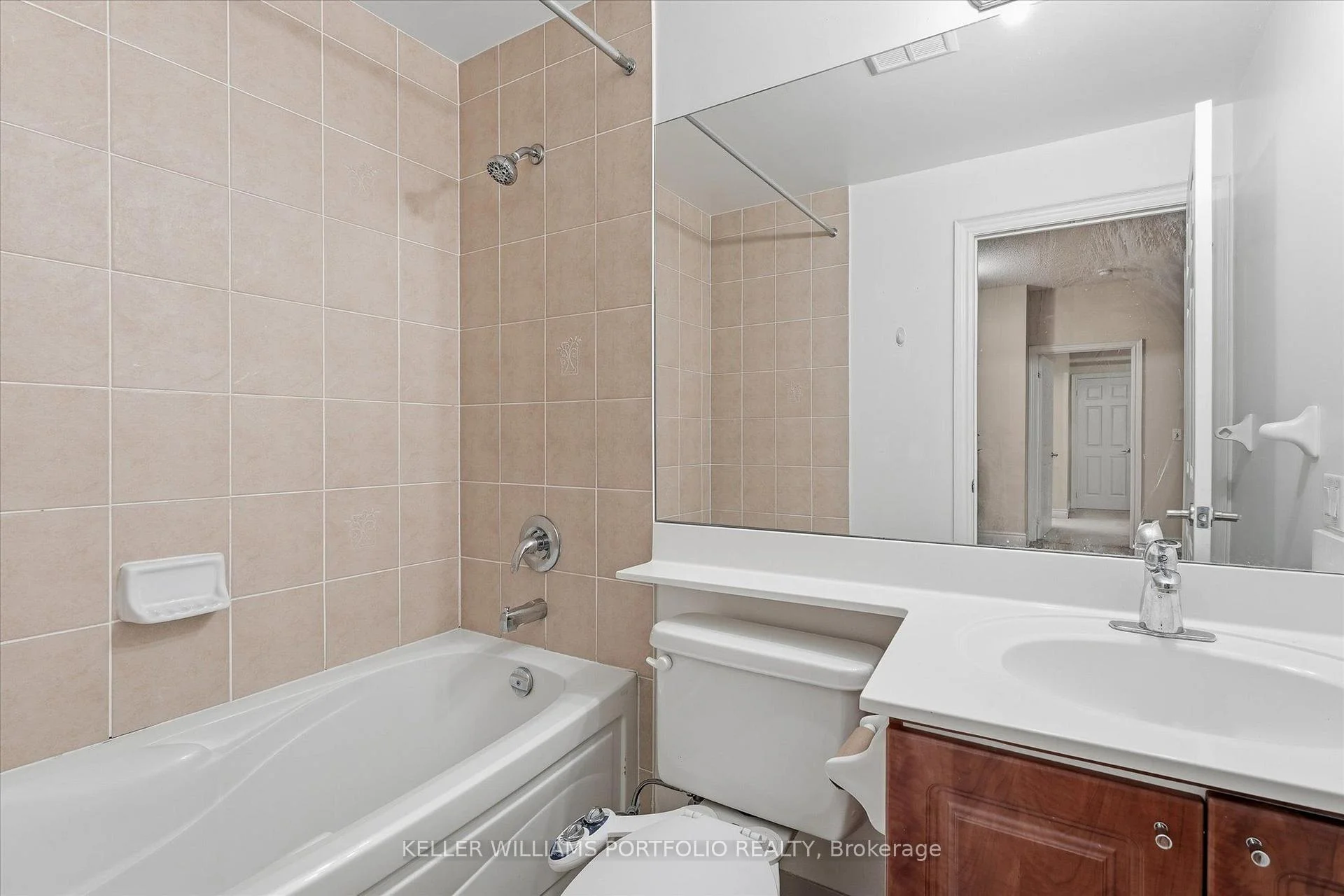 Photo 21 of Unit 133, 33 Cox Boulevard, Markham, Unionville — HOMEH