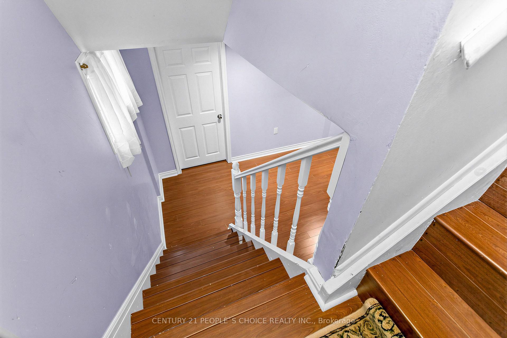 Photo 2 of Unit LOWER, 42 Dixfield Drive, Etobicoke, Eringate-Centennial-West Deane — HOMEH