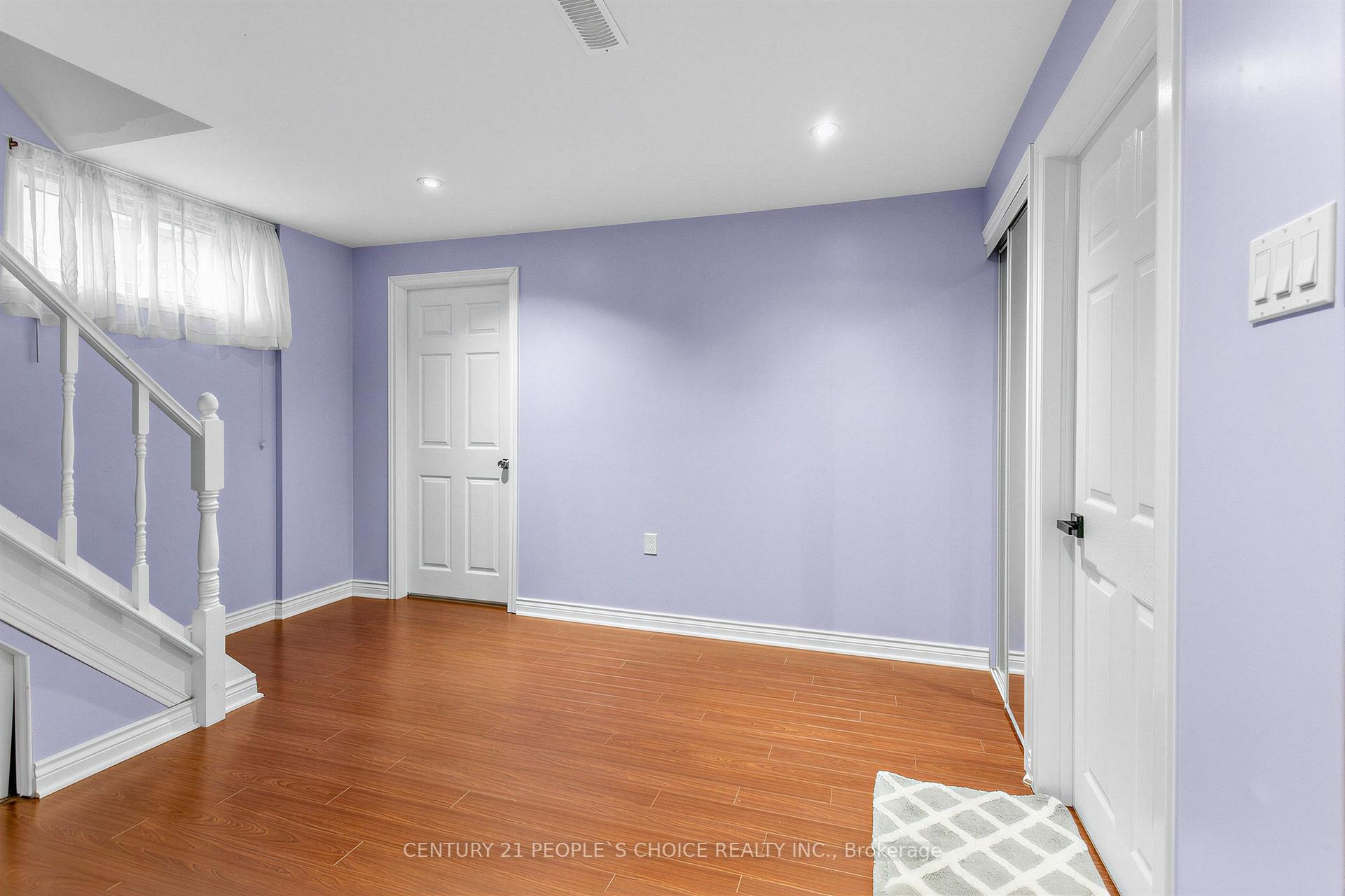 Photo 5 of Unit LOWER, 42 Dixfield Drive, Etobicoke, Eringate-Centennial-West Deane — HOMEH