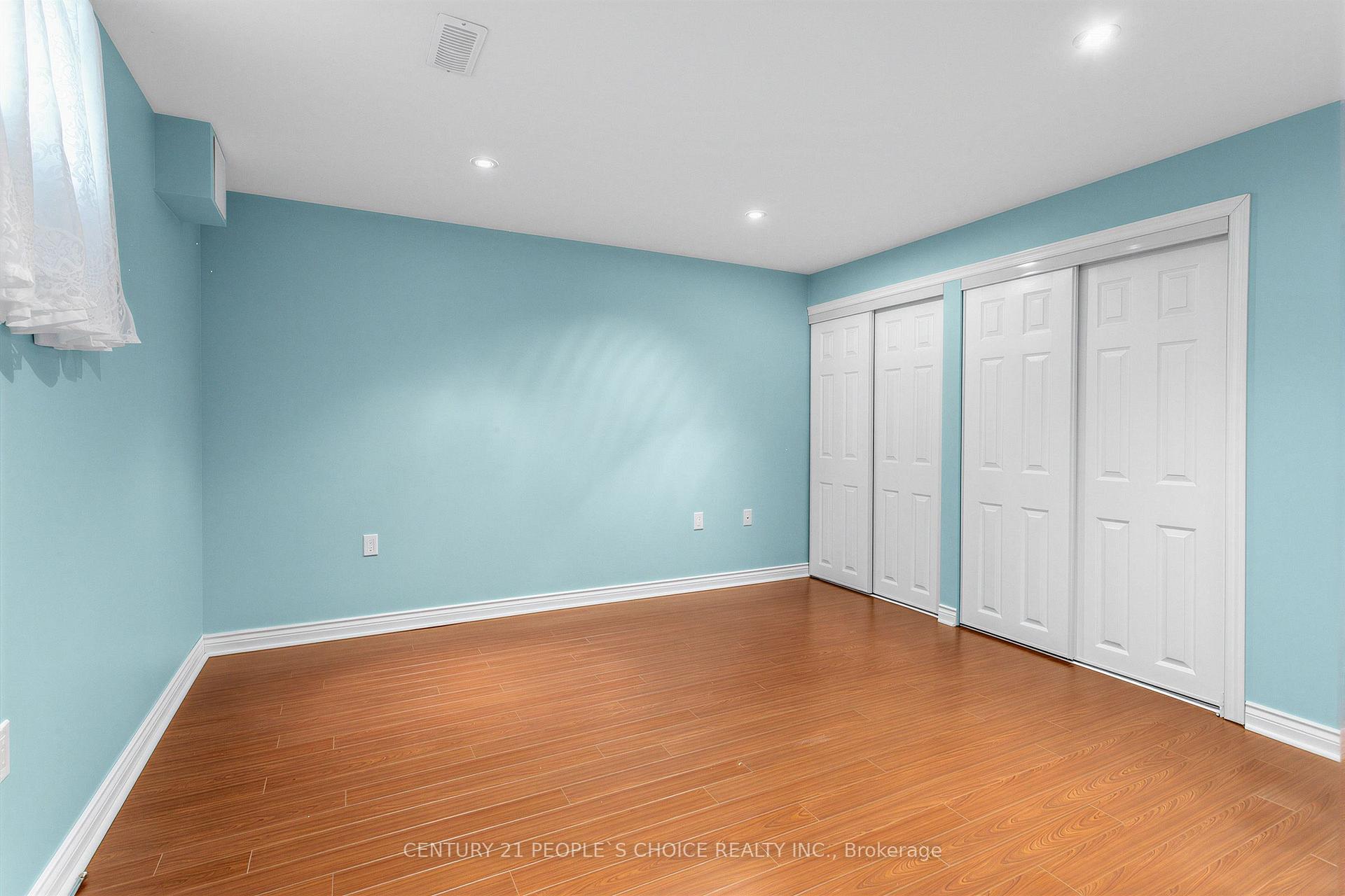 Photo 6 of Unit LOWER, 42 Dixfield Drive, Etobicoke, Eringate-Centennial-West Deane — HOMEH