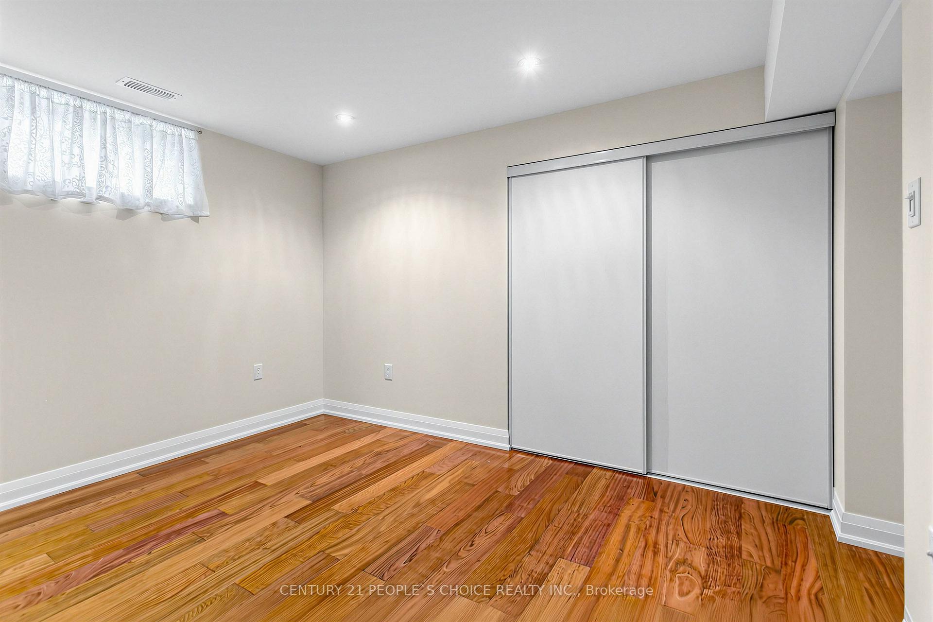 Photo 12 of Unit LOWER, 42 Dixfield Drive, Etobicoke, Eringate-Centennial-West Deane — HOMEH