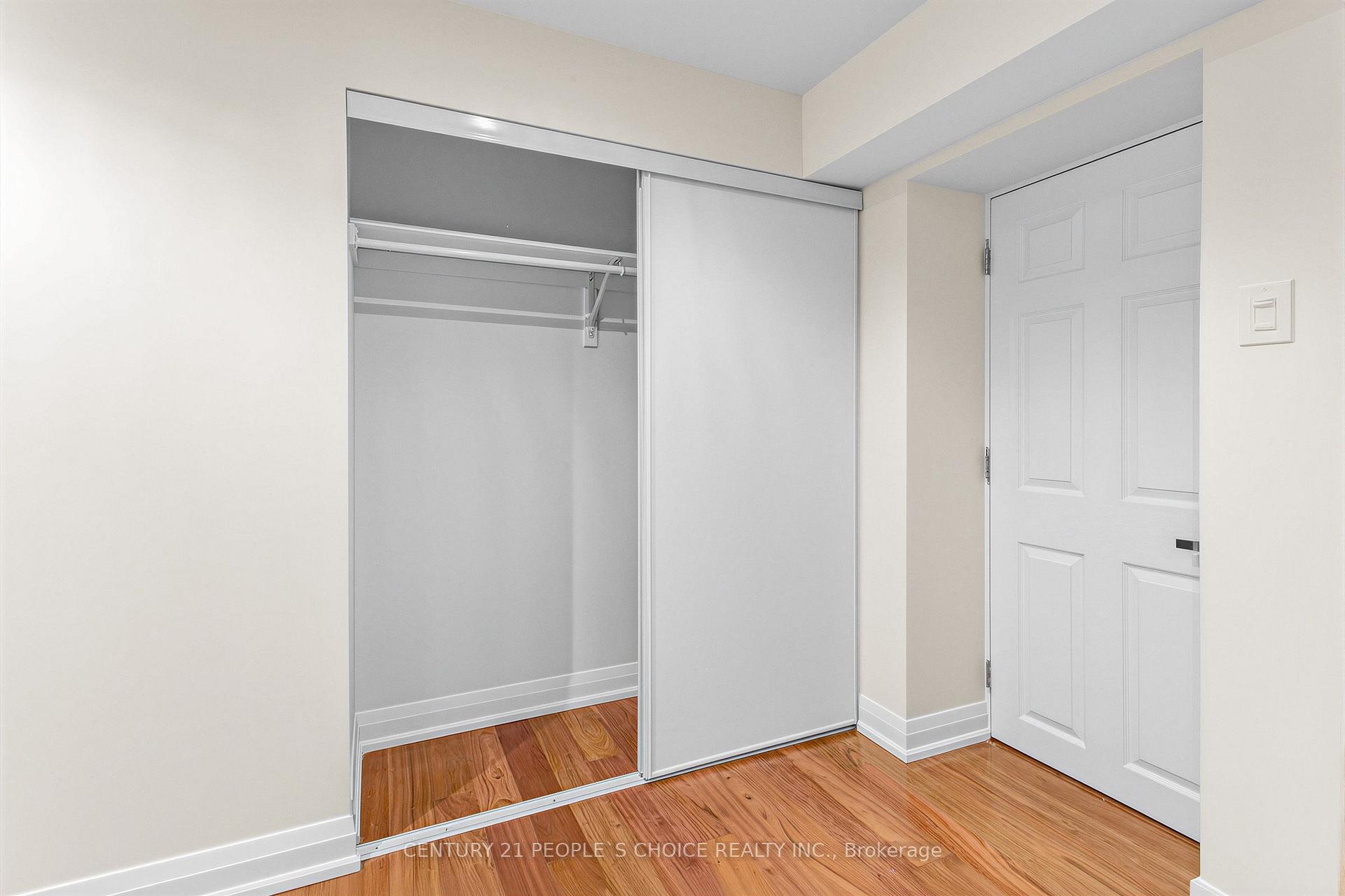 Photo 13 of Unit LOWER, 42 Dixfield Drive, Etobicoke, Eringate-Centennial-West Deane — HOMEH