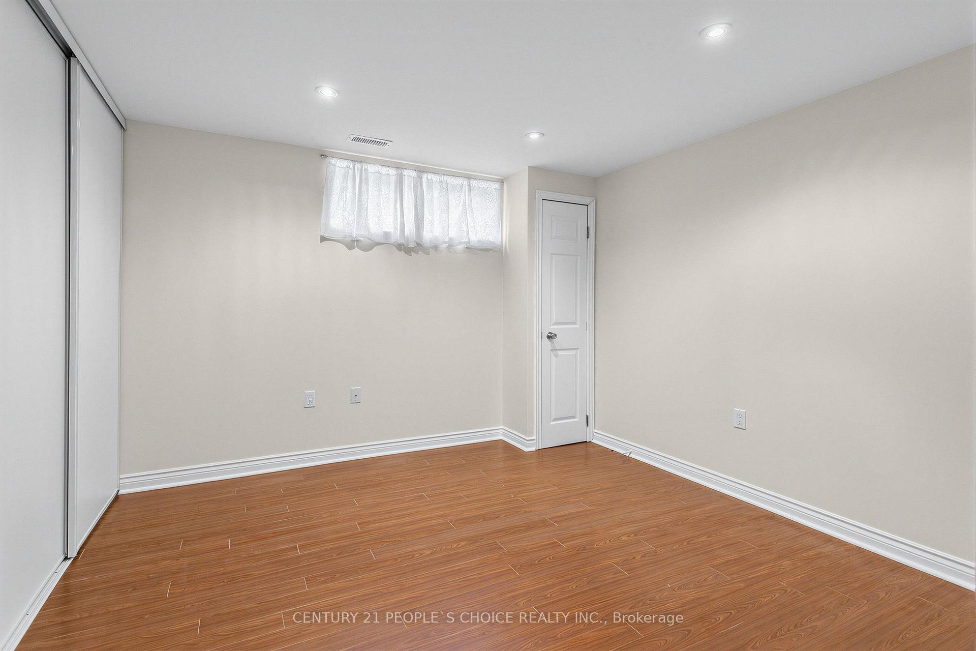 Photo 14 of Unit LOWER, 42 Dixfield Drive, Etobicoke, Eringate-Centennial-West Deane — HOMEH