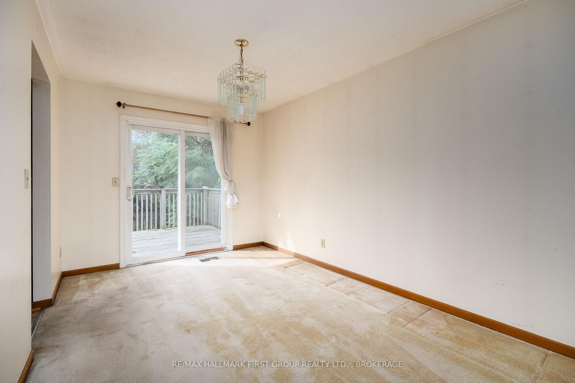 Photo 9 of 101 Cascade Boulevard, Belleville, Belleville Ward — HOMEH