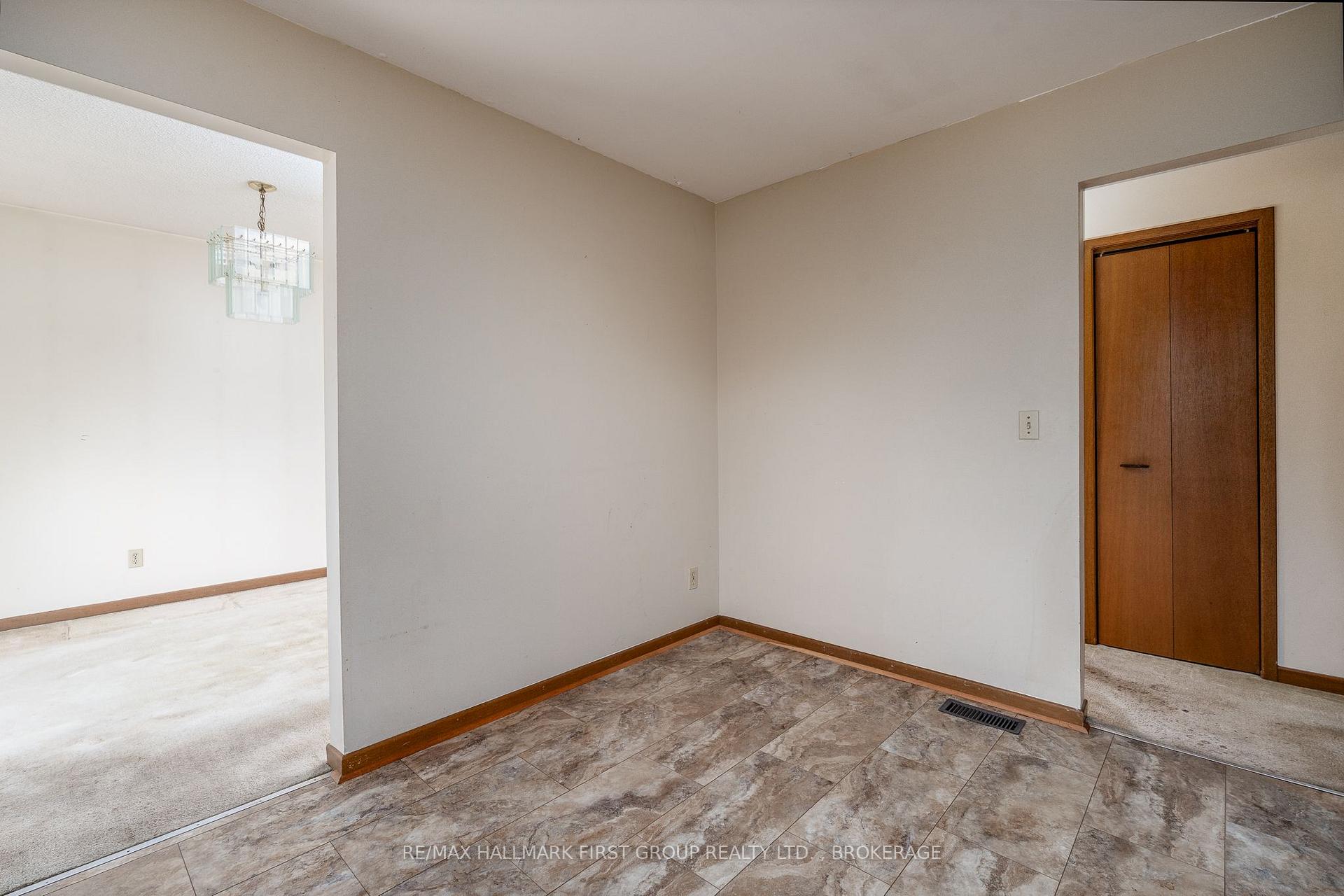 Photo 14 of 101 Cascade Boulevard, Belleville, Belleville Ward — HOMEH