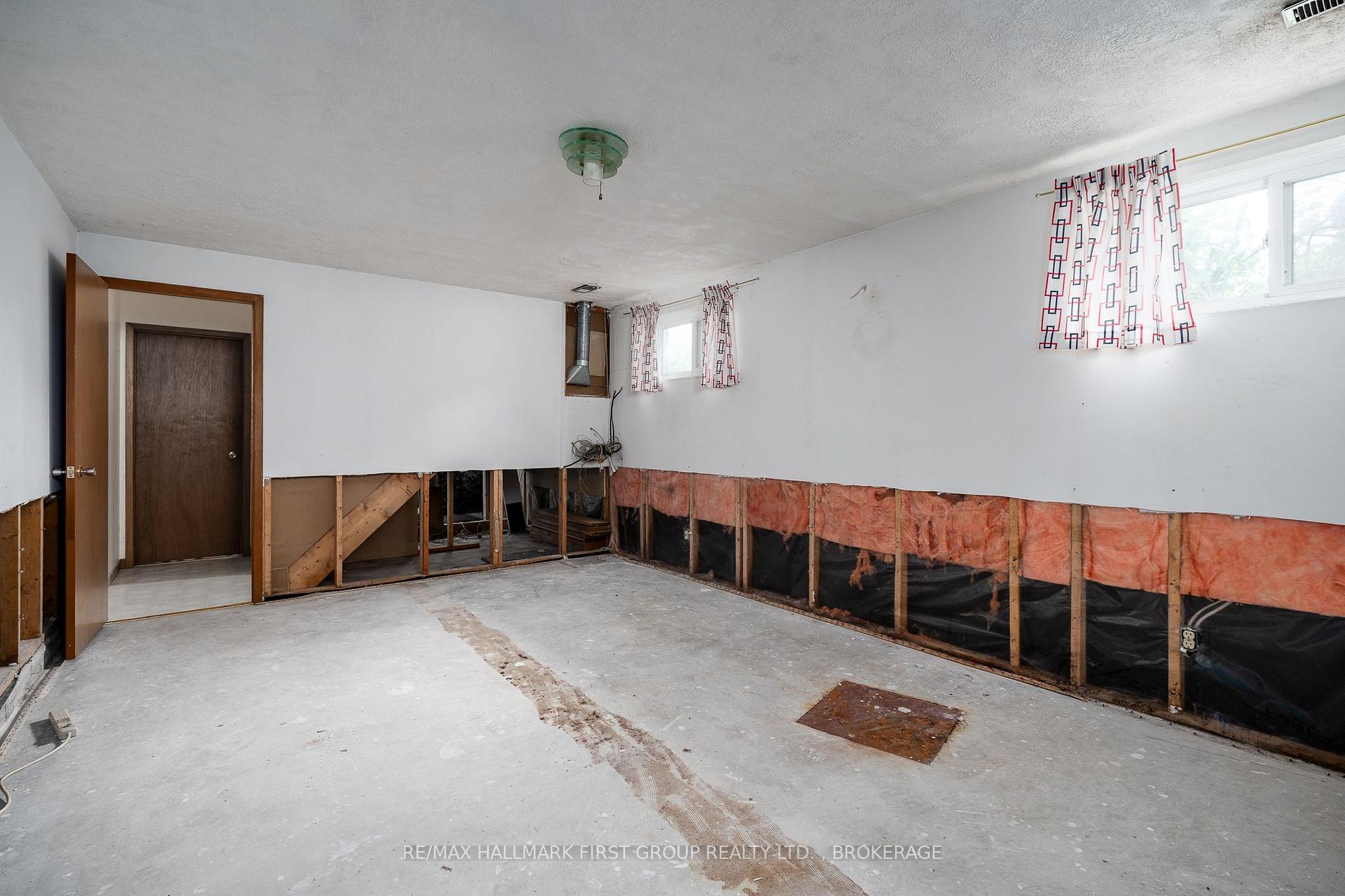 Photo 23 of 101 Cascade Boulevard, Belleville, Belleville Ward — HOMEH