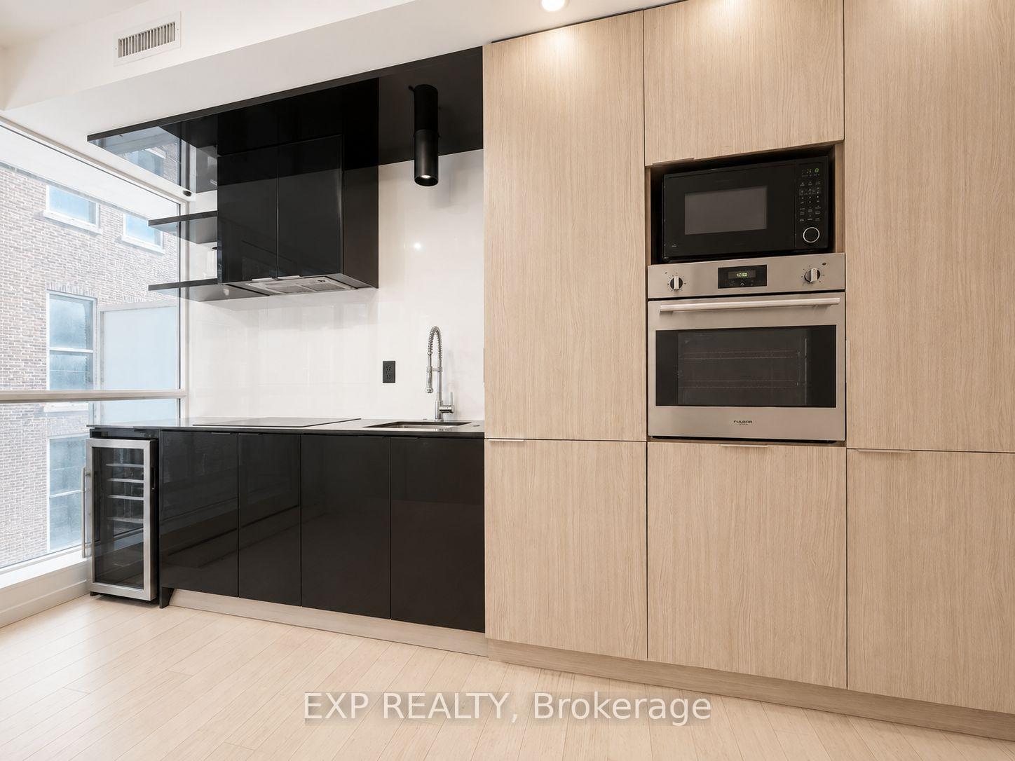 Photo 10 of Unit 1406, 70 Temperance Street, Toronto, Bay Street Corridor — HOMEH