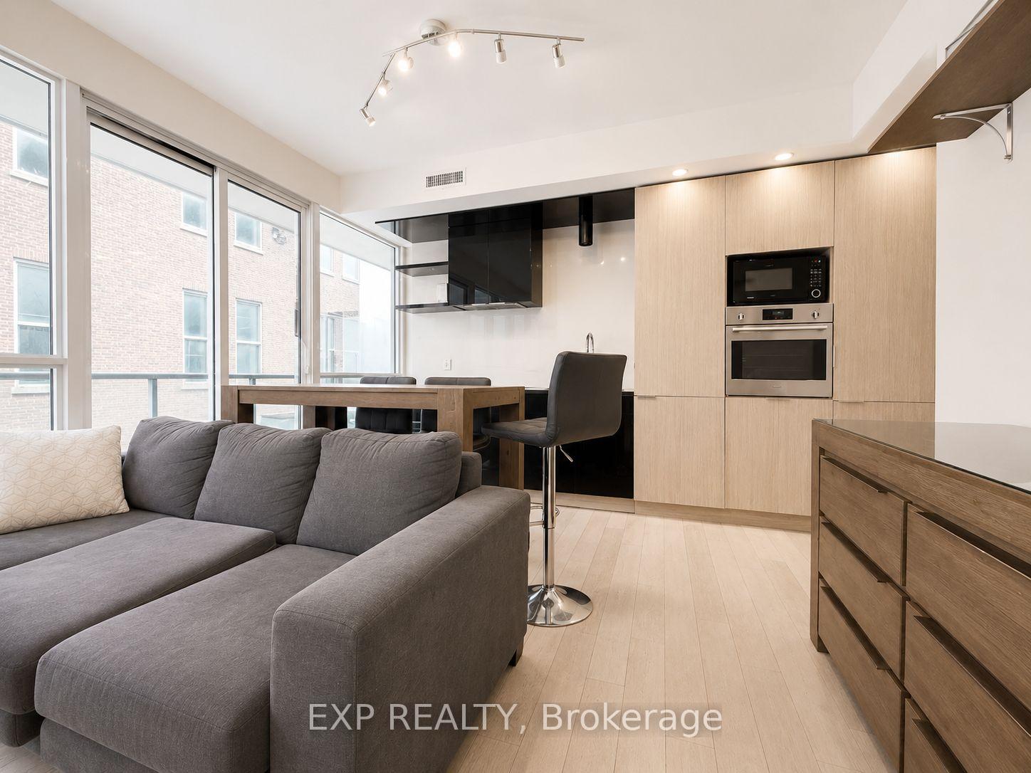 Photo 11 of Unit 1406, 70 Temperance Street, Toronto, Bay Street Corridor — HOMEH