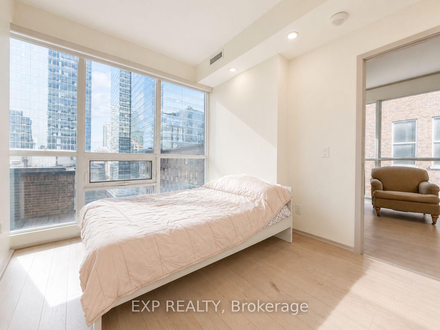 Photo 16 of Unit 1406, 70 Temperance Street, Toronto, Bay Street Corridor — HOMEH