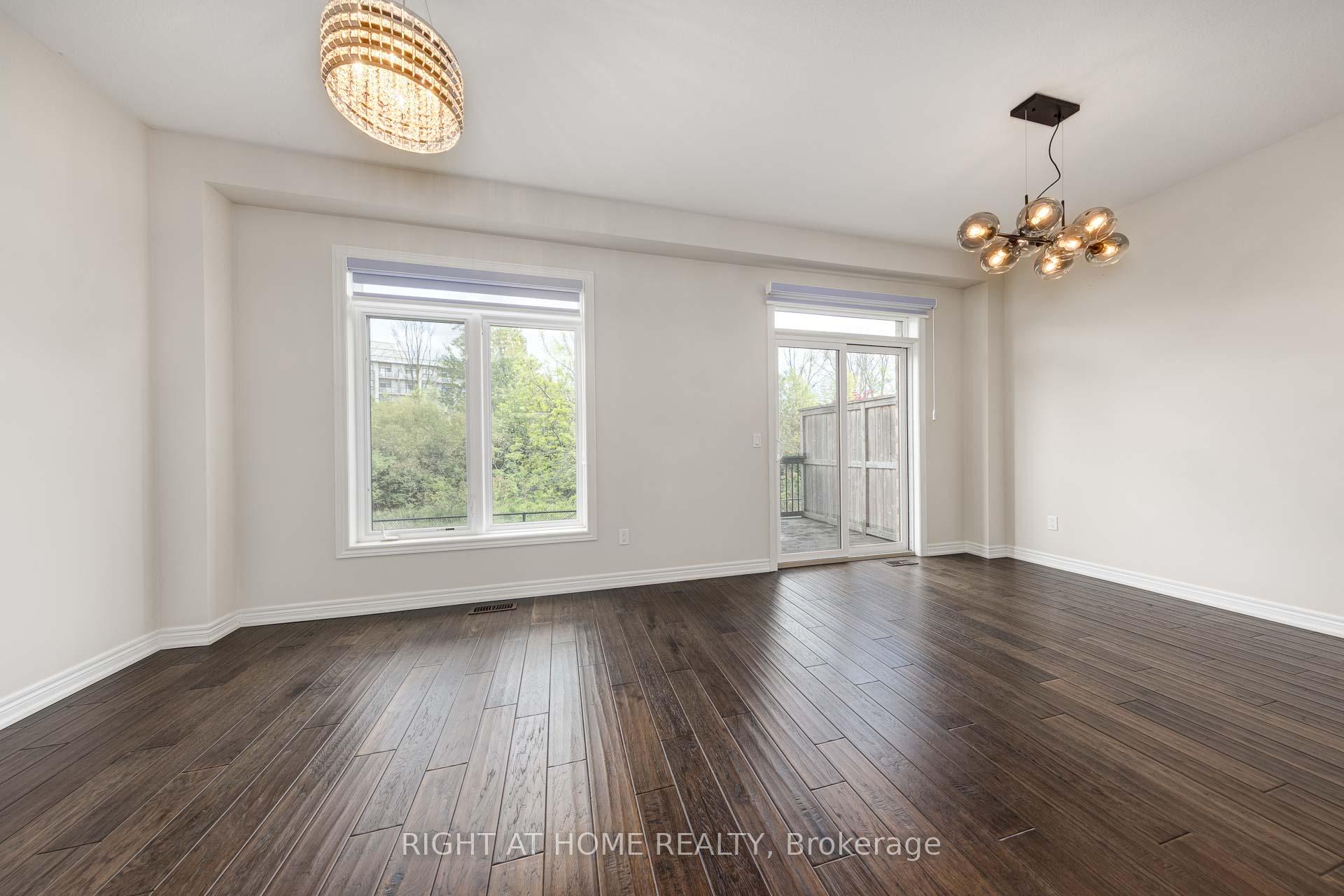 Photo 15 of 71 Southshore Crescent, Hamilton, Lakeshore — HOMEH