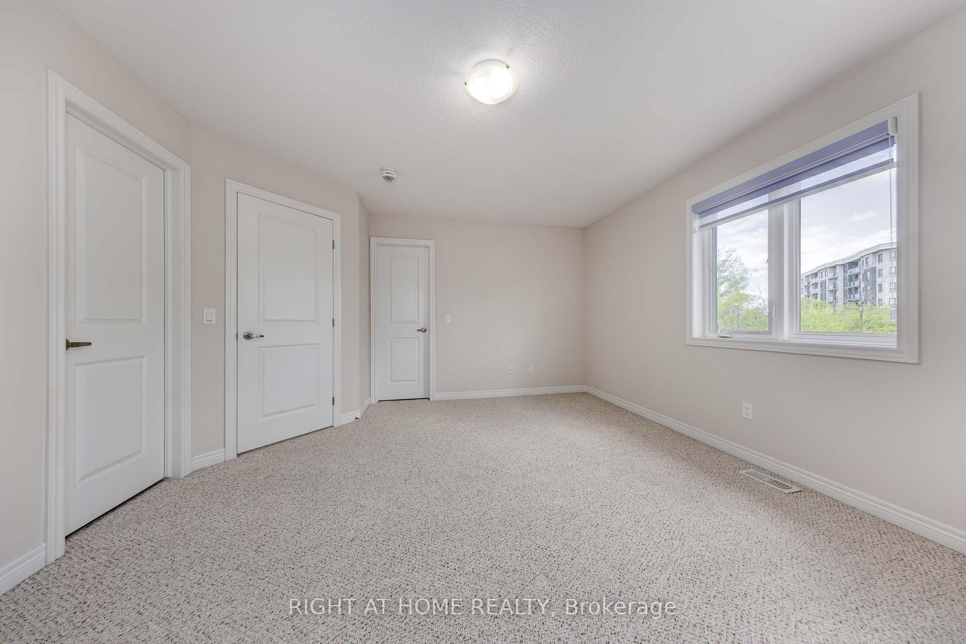 Photo 21 of 71 Southshore Crescent, Hamilton, Lakeshore — HOMEH