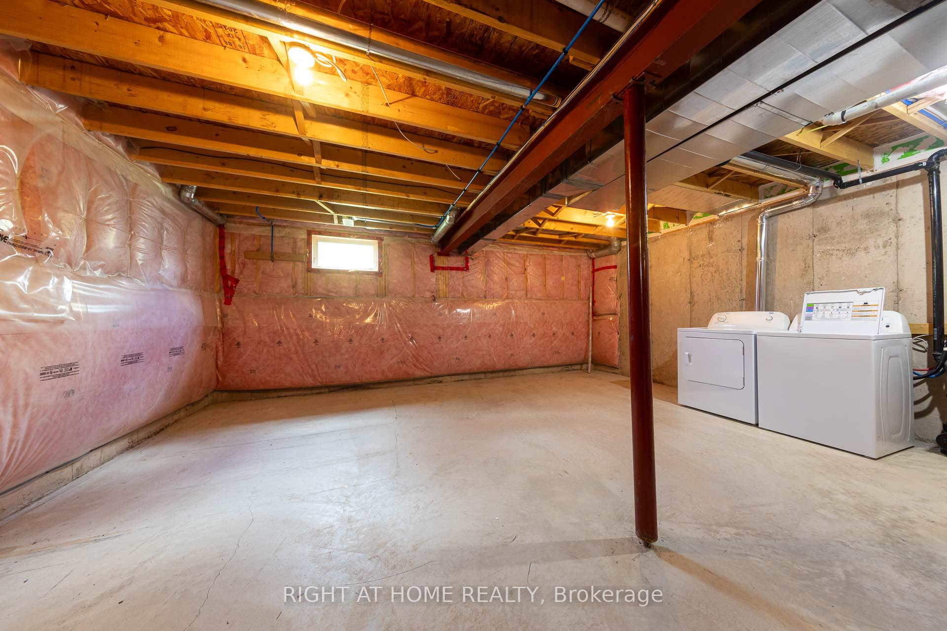 Photo 30 of 71 Southshore Crescent, Hamilton, Lakeshore — HOMEH