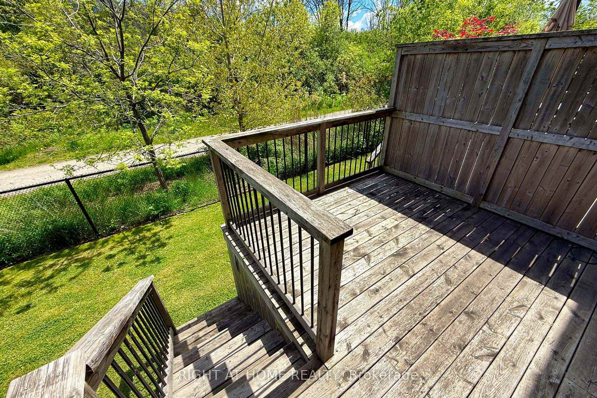 Photo 38 of 71 Southshore Crescent, Hamilton, Lakeshore — HOMEH