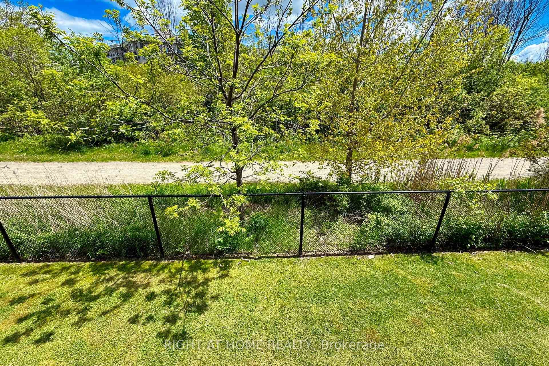 Photo 40 of 71 Southshore Crescent, Hamilton, Lakeshore — HOMEH