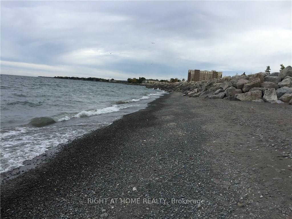 Photo 43 of 71 Southshore Crescent, Hamilton, Lakeshore — HOMEH