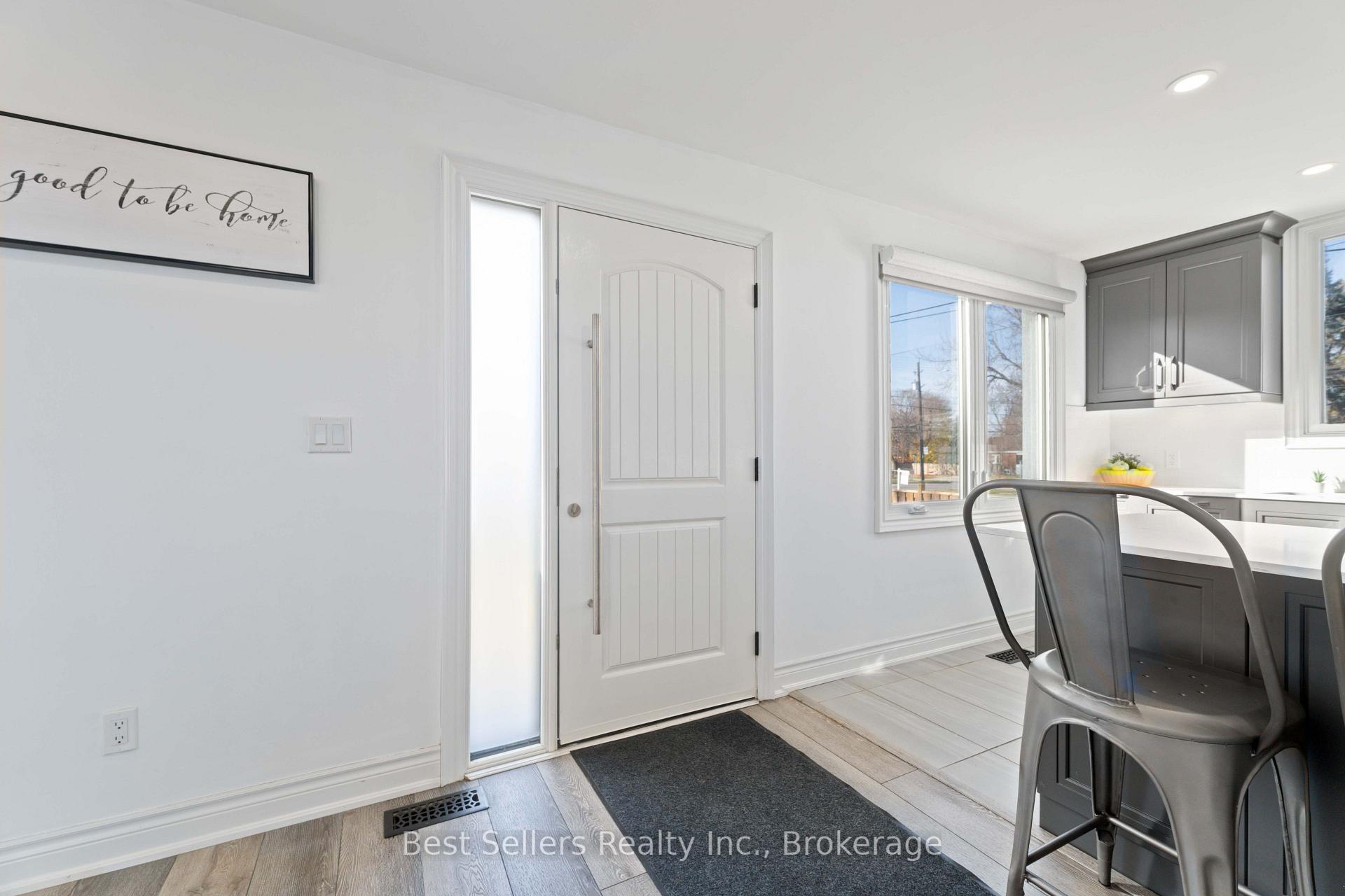 Photo 5 of Unit A, 599 Beach Boulevard, Hamilton, Hamilton Beach — HOMEH