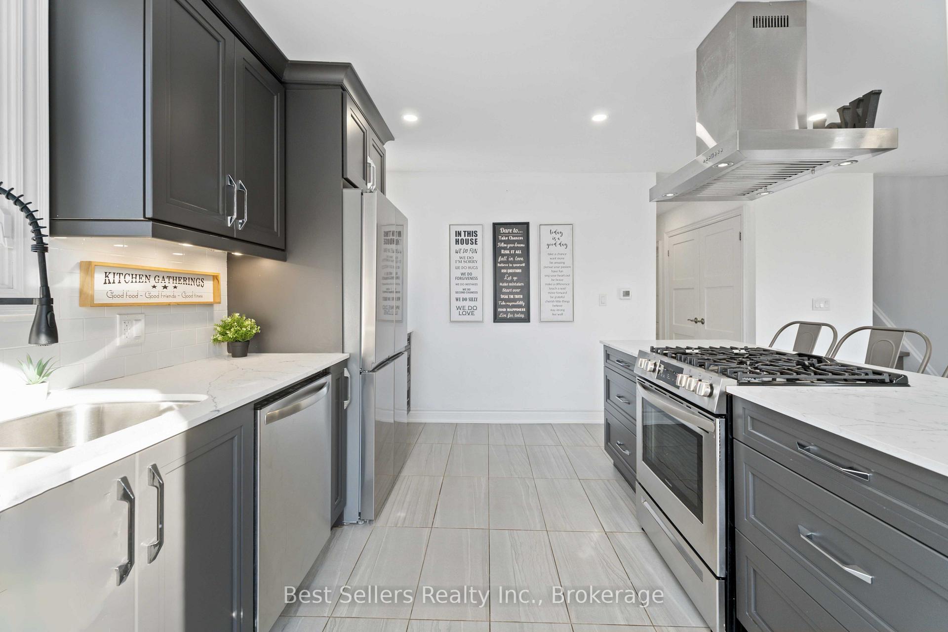Photo 7 of Unit A, 599 Beach Boulevard, Hamilton, Hamilton Beach — HOMEH