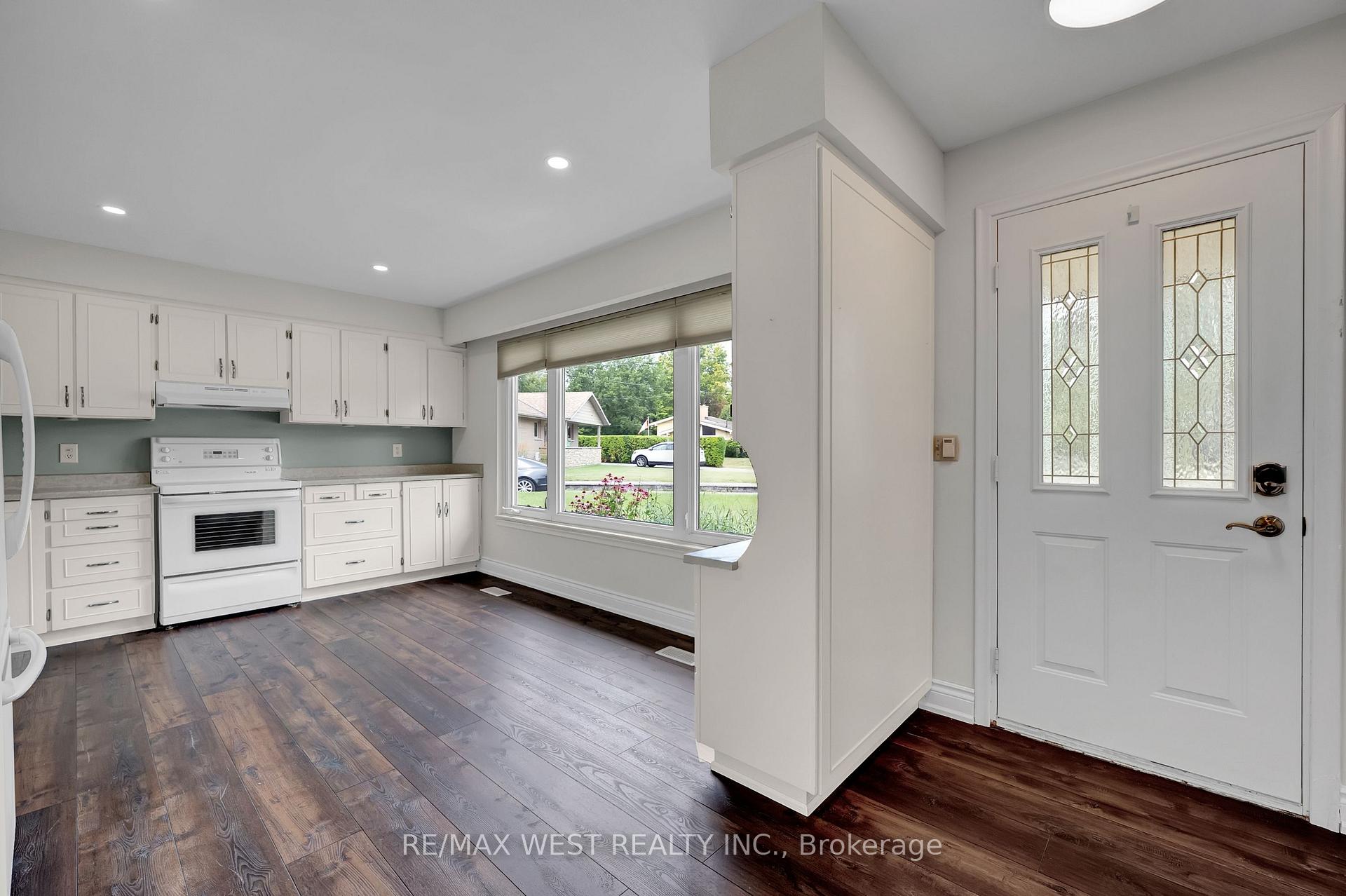 Photo 6 of Unit Main, 397 Brentwood Avenue, Oshawa, O'Neill — HOMEH