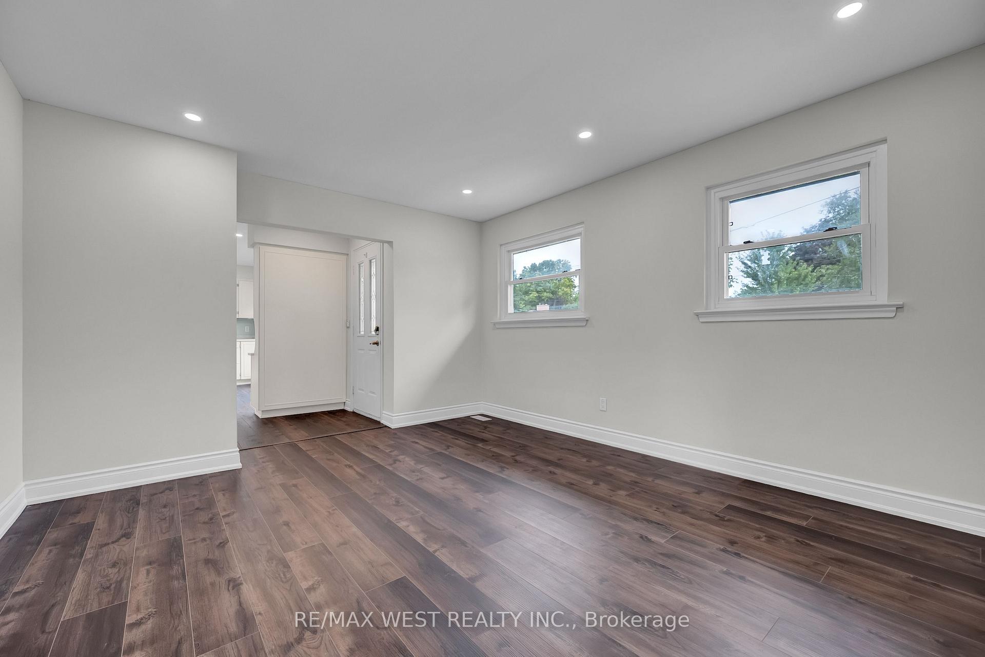 Photo 12 of Unit Main, 397 Brentwood Avenue, Oshawa, O'Neill — HOMEH