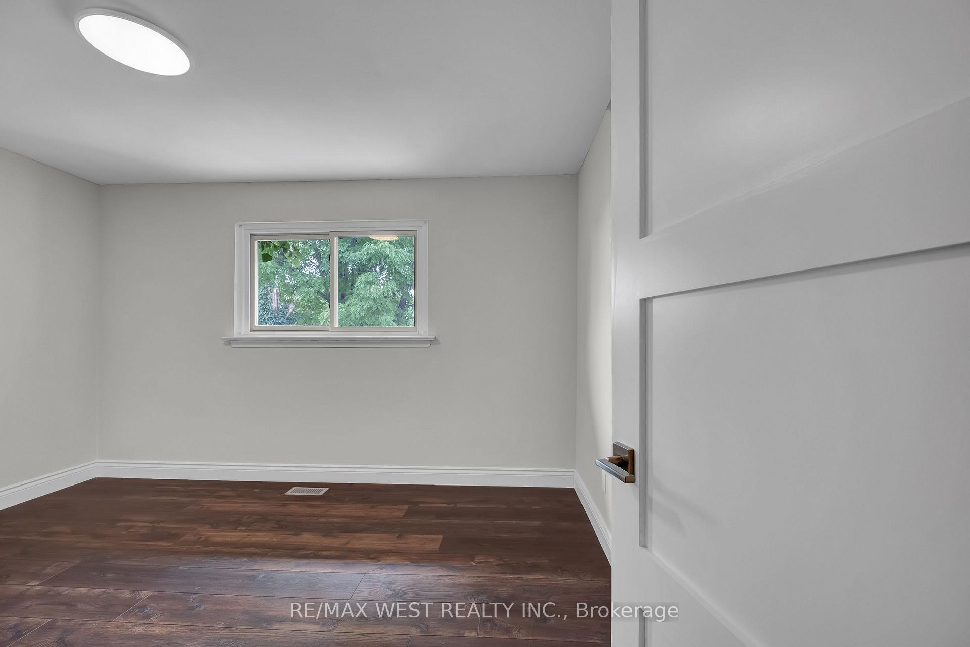Photo 17 of Unit Main, 397 Brentwood Avenue, Oshawa, O'Neill — HOMEH