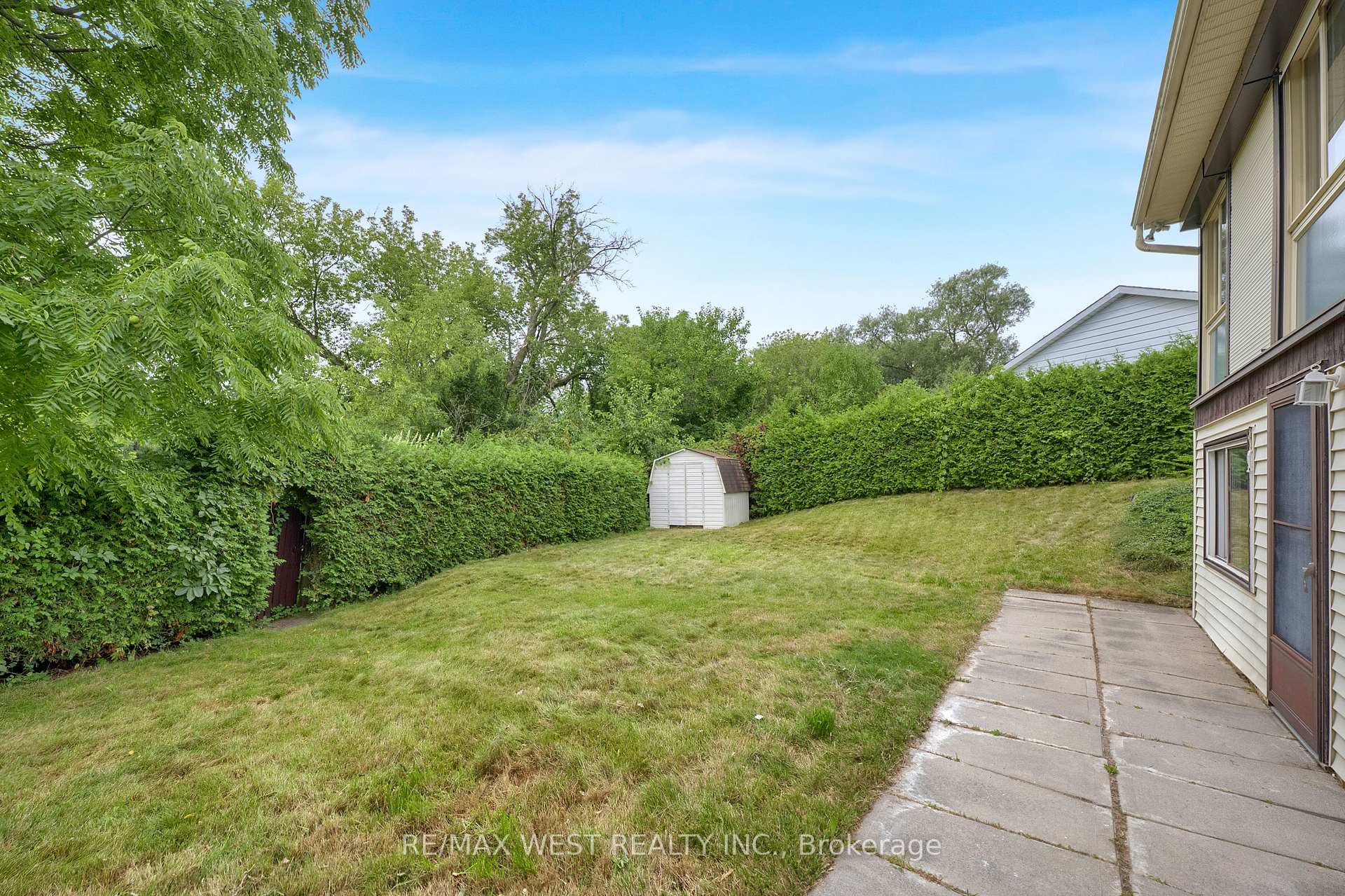 Photo 30 of Unit Main, 397 Brentwood Avenue, Oshawa, O'Neill — HOMEH