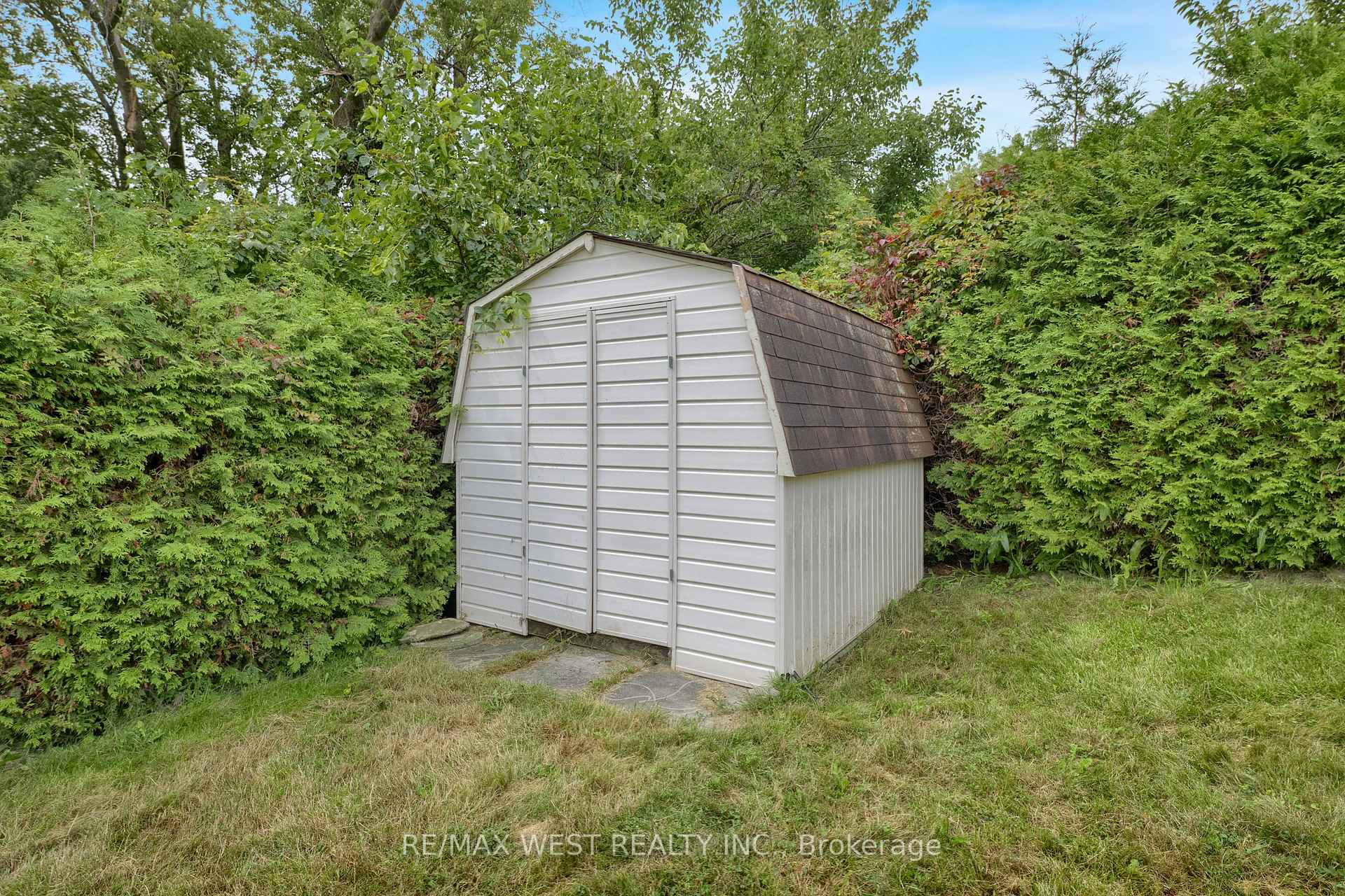 Photo 32 of Unit Main, 397 Brentwood Avenue, Oshawa, O'Neill — HOMEH