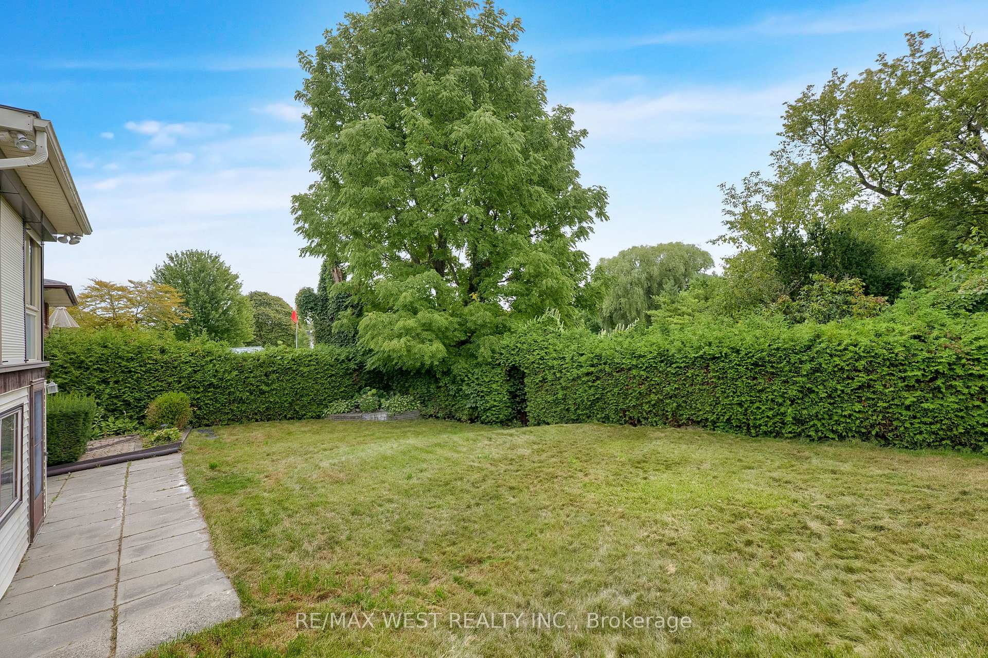Photo 35 of Unit Main, 397 Brentwood Avenue, Oshawa, O'Neill — HOMEH