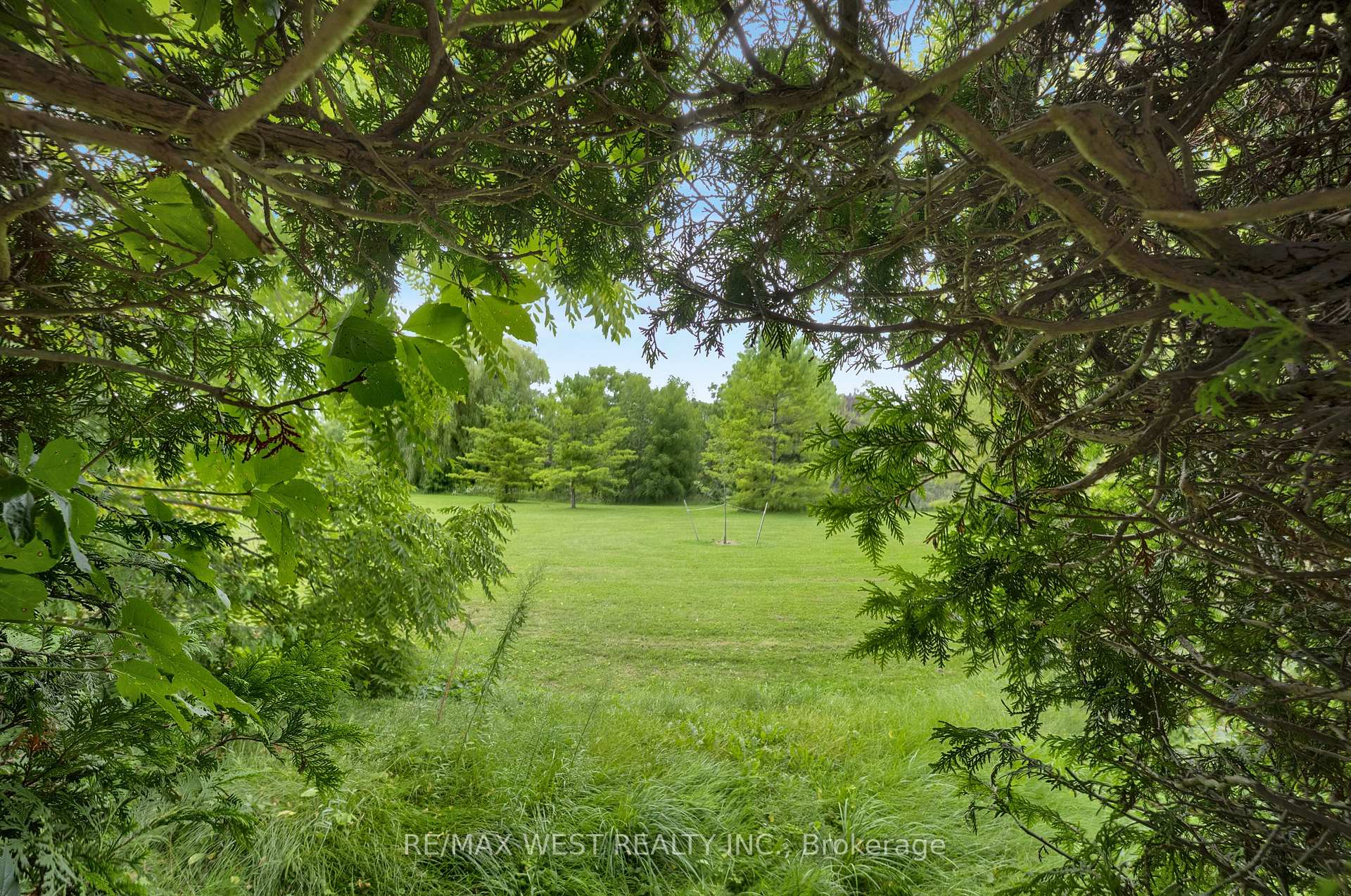 Photo 37 of Unit Main, 397 Brentwood Avenue, Oshawa, O'Neill — HOMEH