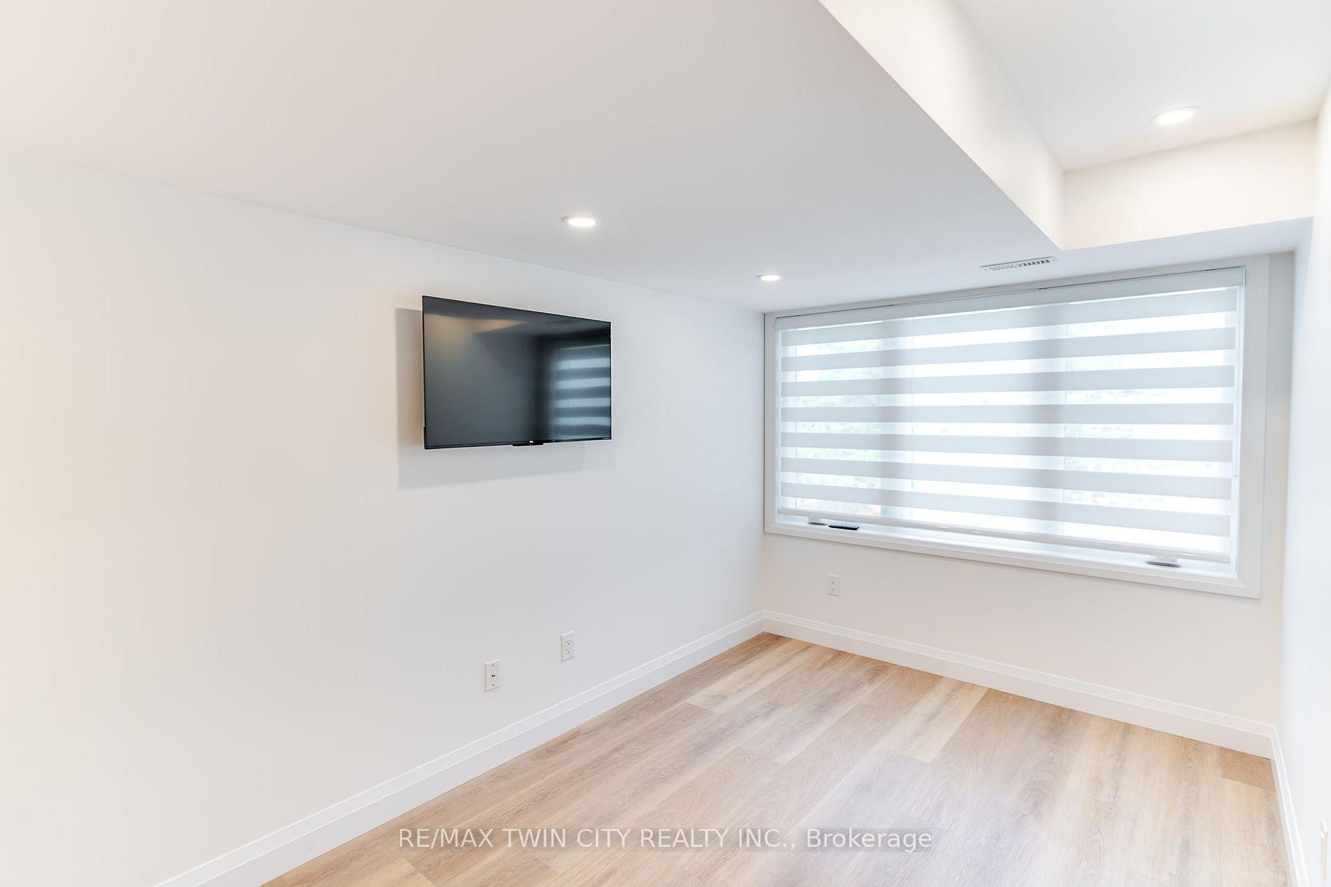 Photo 4 of Unit 3, 825 Stirling Avenue S, Kitchener, Meinzinger — HOMEH