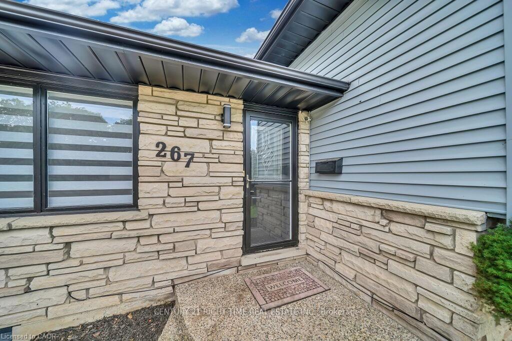 Photo 3 of 267 Erb Street E, Waterloo, Fairfield — HOMEH