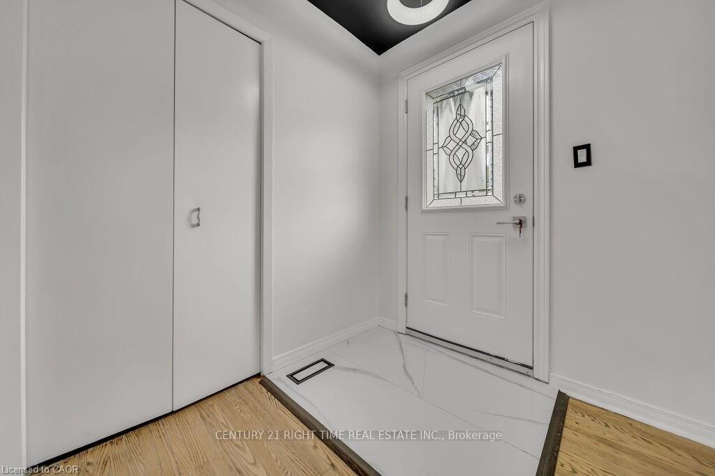 Photo 4 of 267 Erb Street E, Waterloo, Fairfield — HOMEH
