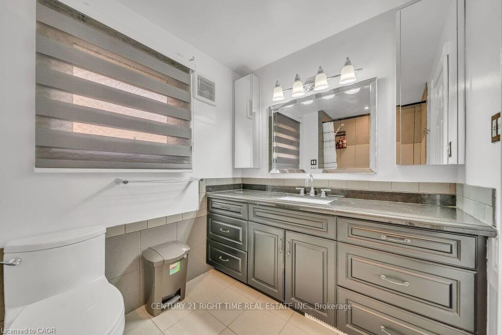 Photo 11 of 267 Erb Street E, Waterloo, Fairfield — HOMEH