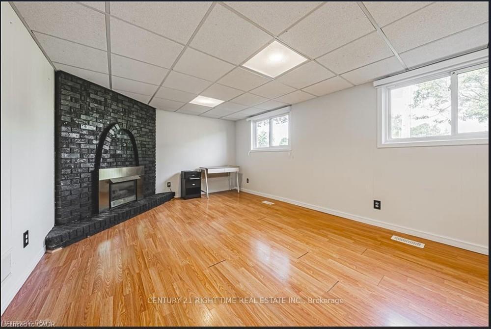 Photo 23 of 267 Erb Street E, Waterloo, Fairfield — HOMEH