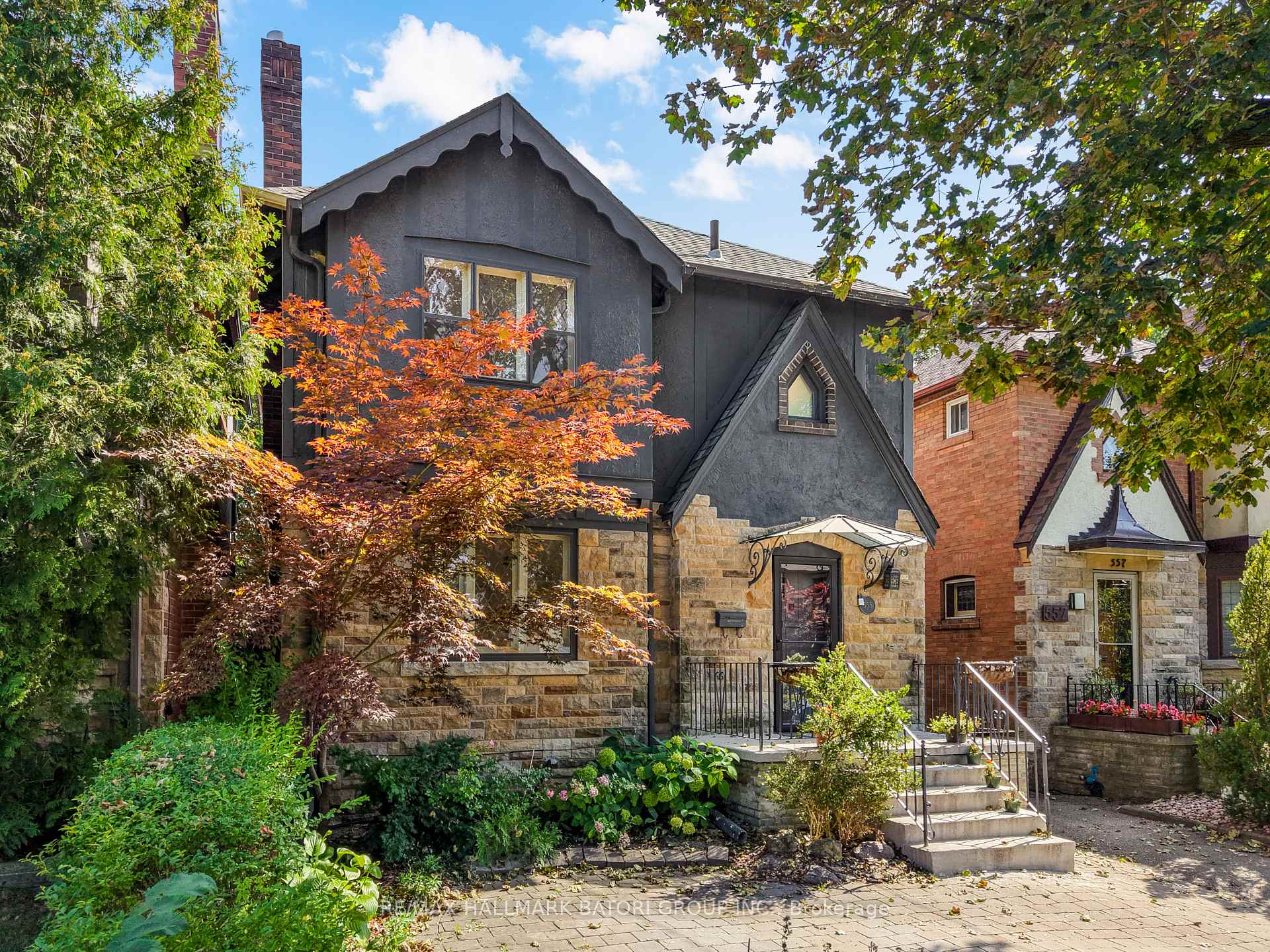 Front of 555 Castlefield Avenue