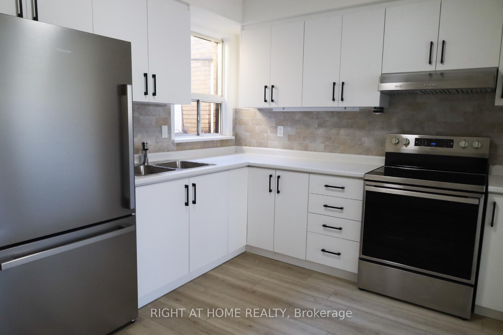 Photo 4 of 553 Rogers Road, Toronto, Keelesdale-Eglinton West — HOMEH