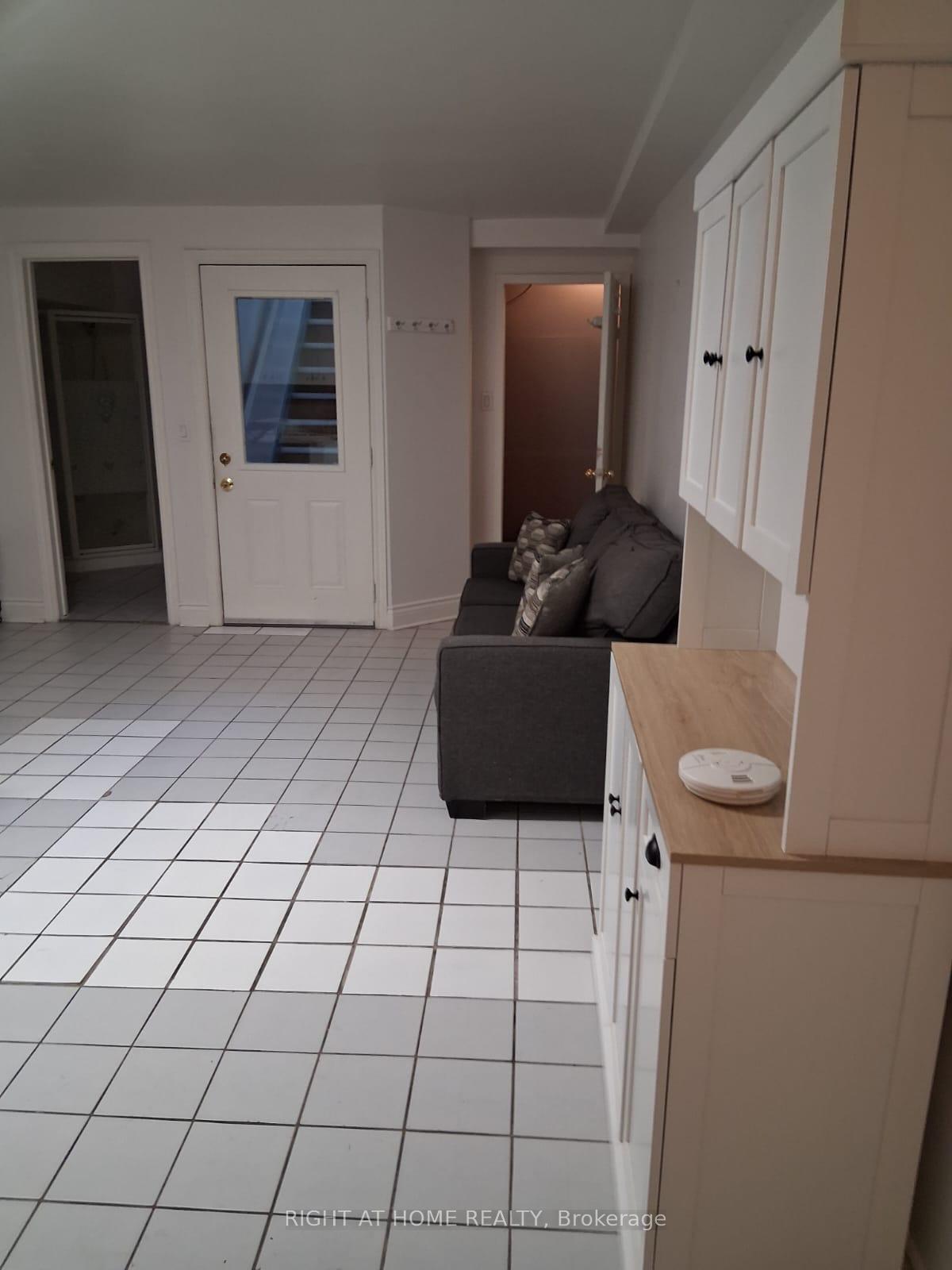 Photo 10 of 553 Rogers Road, Toronto, Keelesdale-Eglinton West — HOMEH