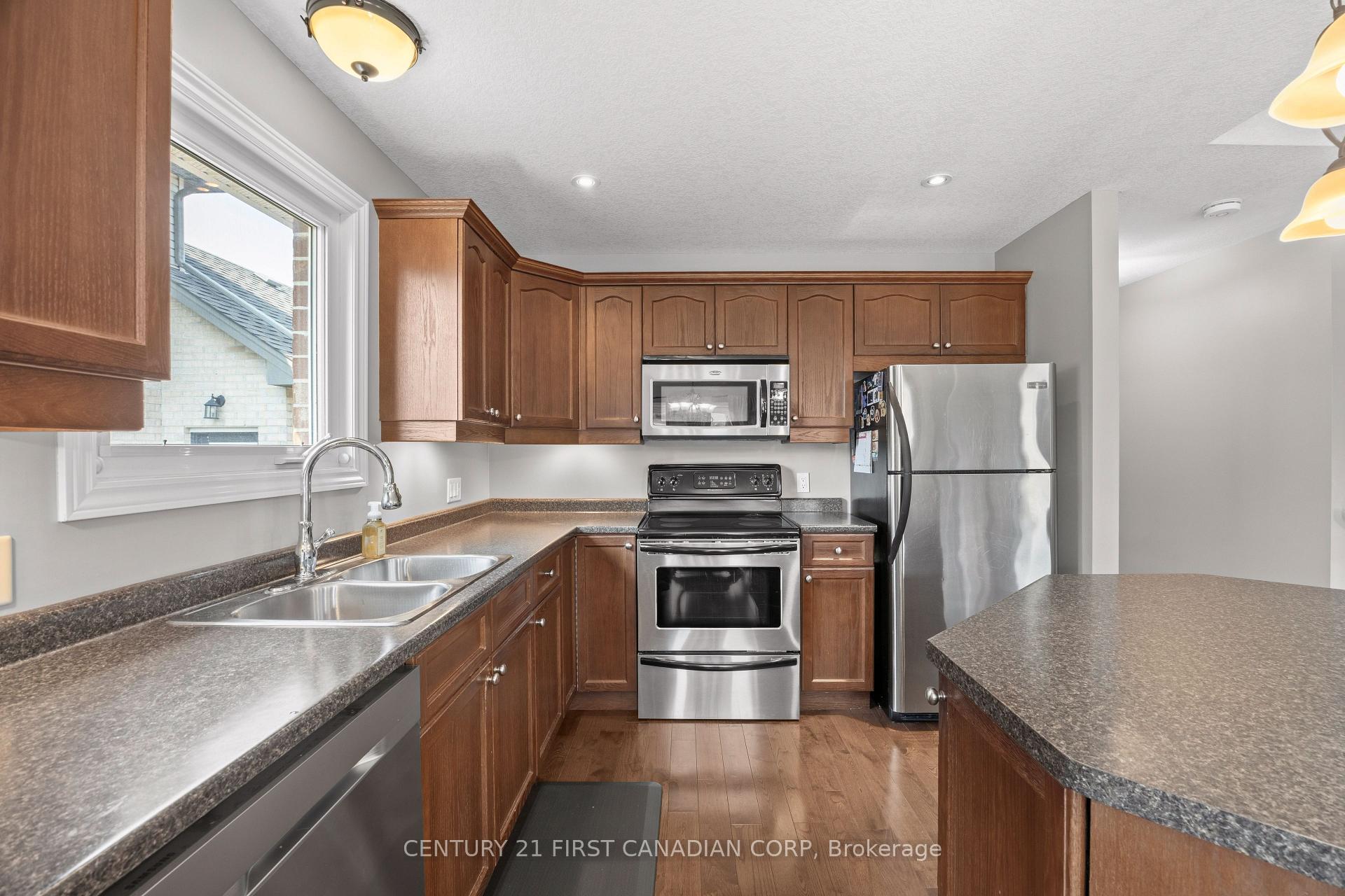 Photo 14 of 131 Deborah Drive, Strathroy-Caradoc, NE — HOMEH
