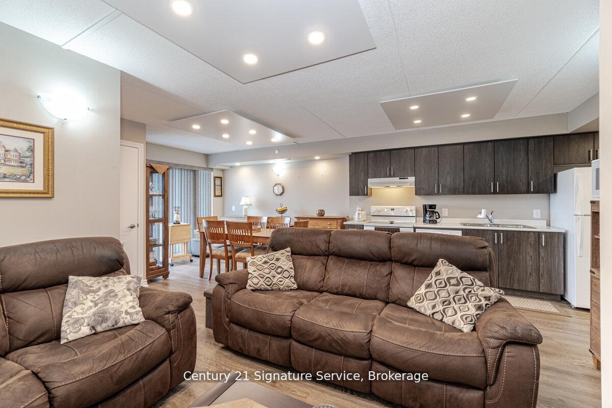 Photo 16 of Unit 911, 716 Main Street E, Milton, Timberlea — HOMEH