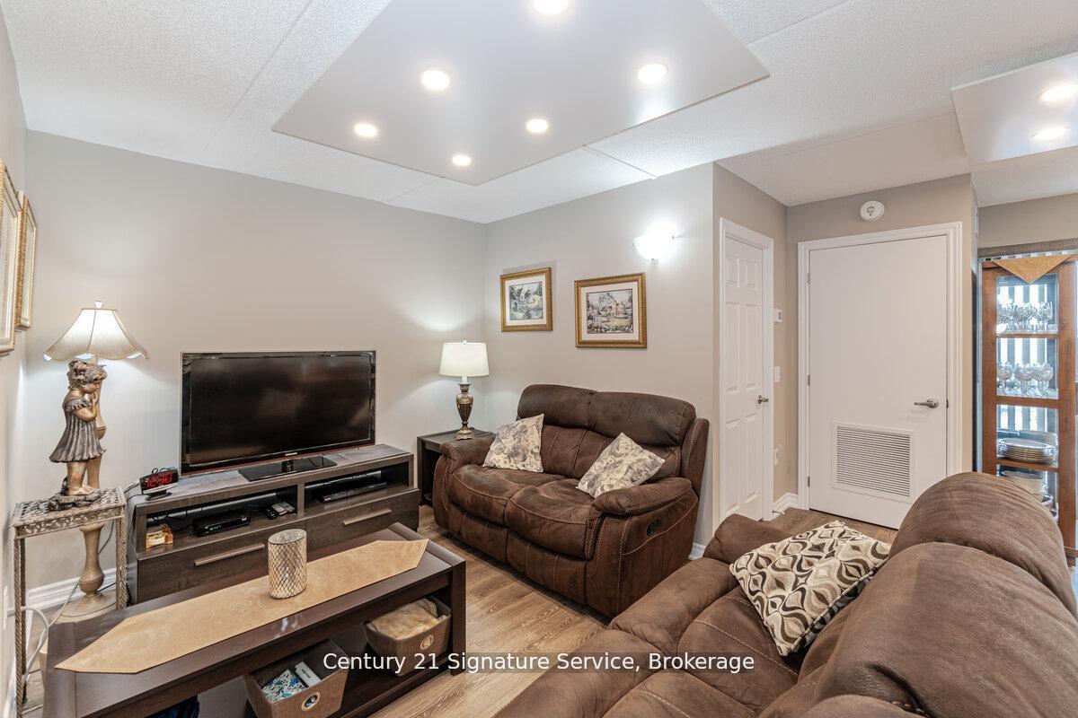 Photo 17 of Unit 911, 716 Main Street E, Milton, Timberlea — HOMEH