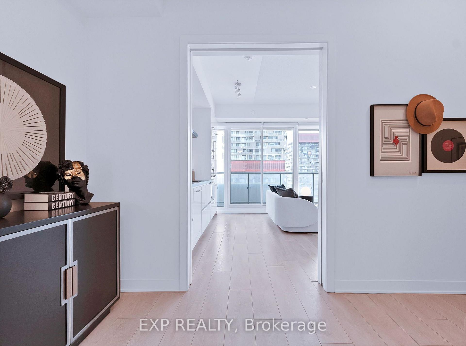 Photo 7 of Unit 2711, 2221 Yonge Street, Toronto, Mount Pleasant West — HOMEH