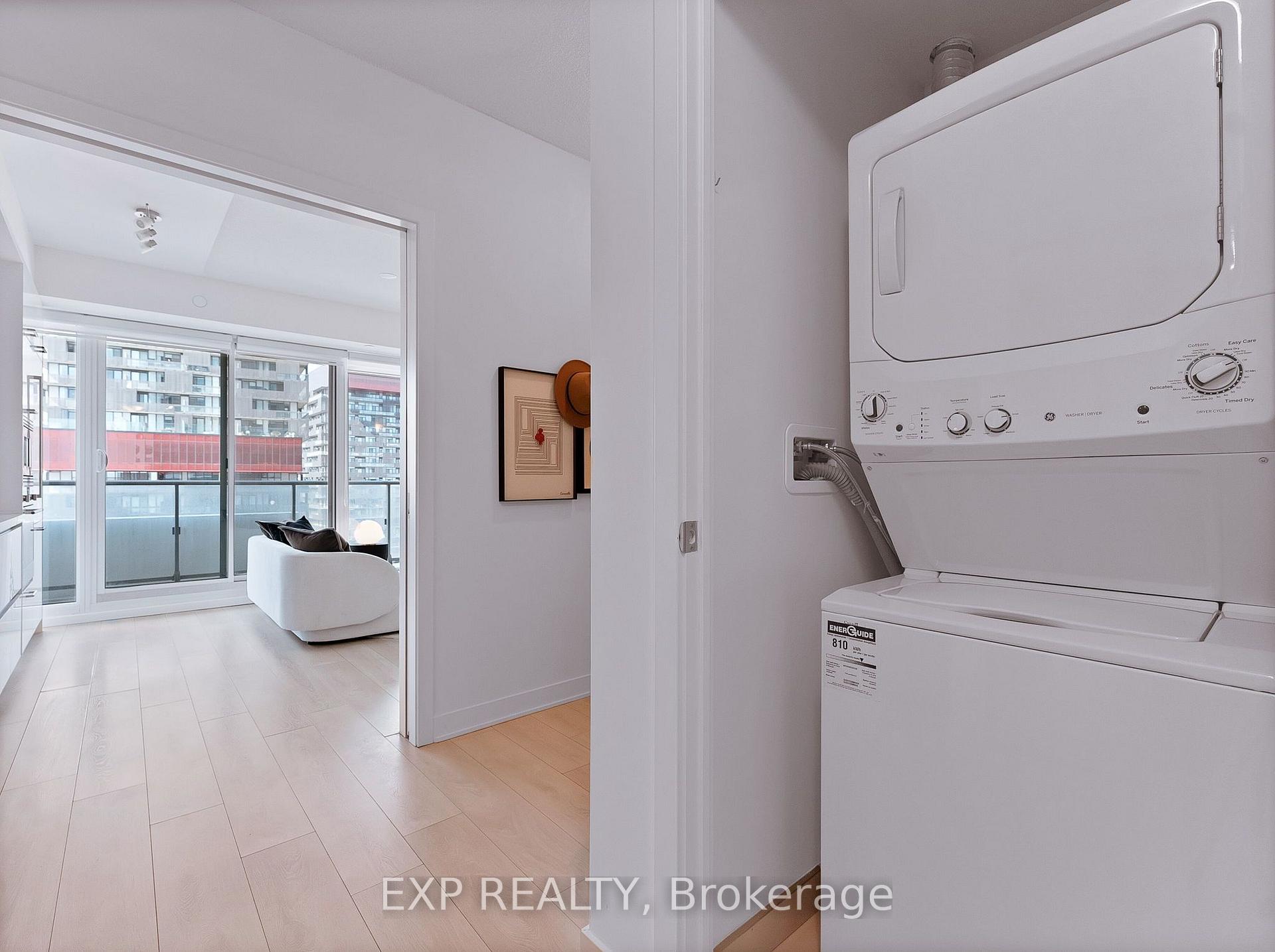 Photo 22 of Unit 2711, 2221 Yonge Street, Toronto, Mount Pleasant West — HOMEH