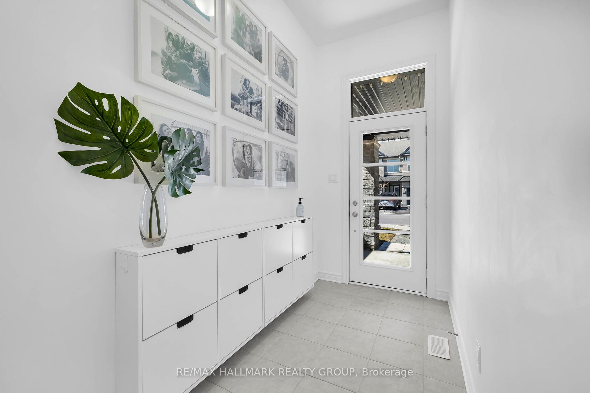 Photo 3 of 112 Crevasse Road, Ottawa, Mer Bleue/Bradley Estates/Anderson Park — HOMEH