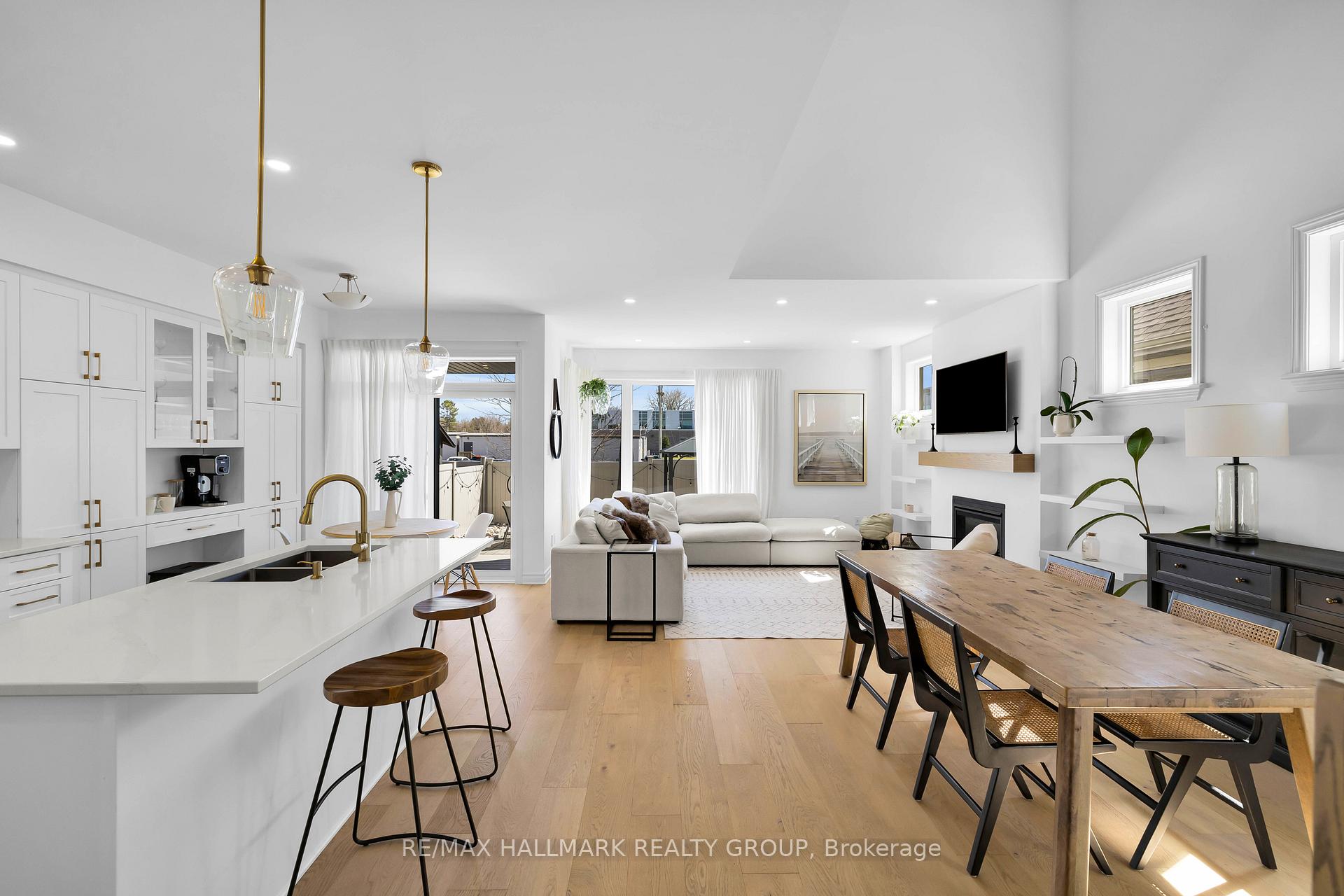 Photo 5 of 112 Crevasse Road, Ottawa, Mer Bleue/Bradley Estates/Anderson Park — HOMEH