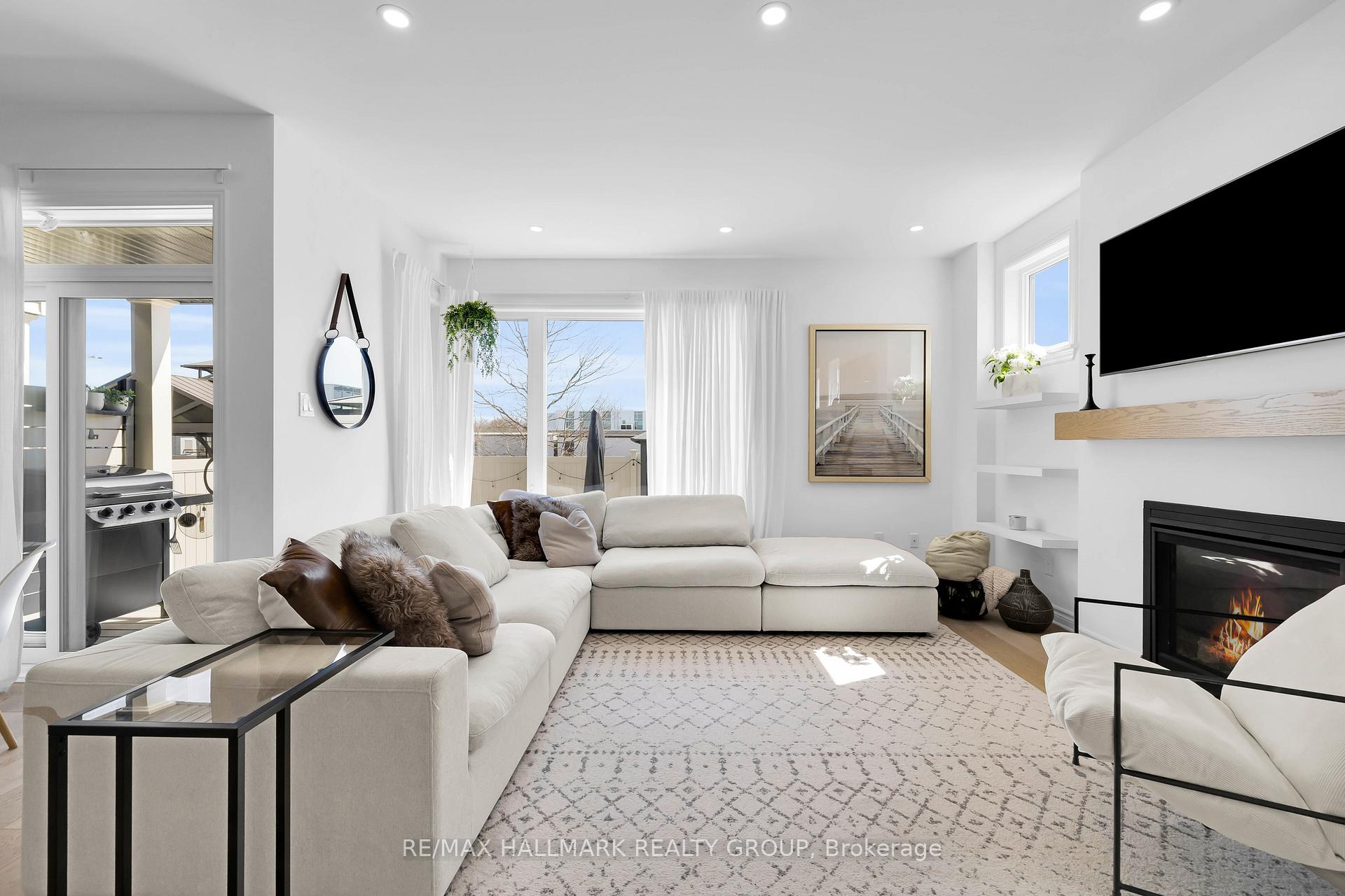 Photo 12 of 112 Crevasse Road, Ottawa, Mer Bleue/Bradley Estates/Anderson Park — HOMEH