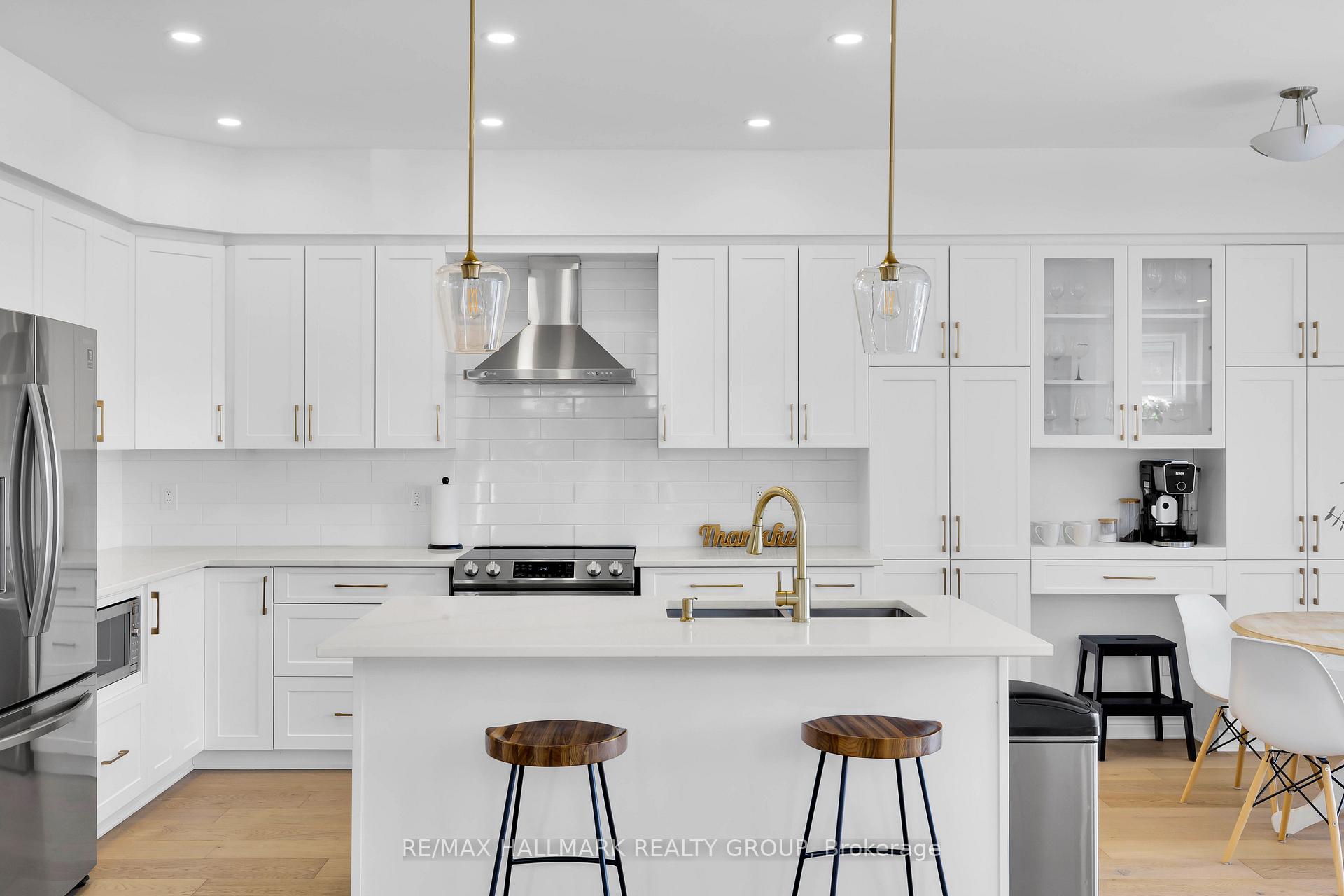 Photo 24 of 112 Crevasse Road, Ottawa, Mer Bleue/Bradley Estates/Anderson Park — HOMEH
