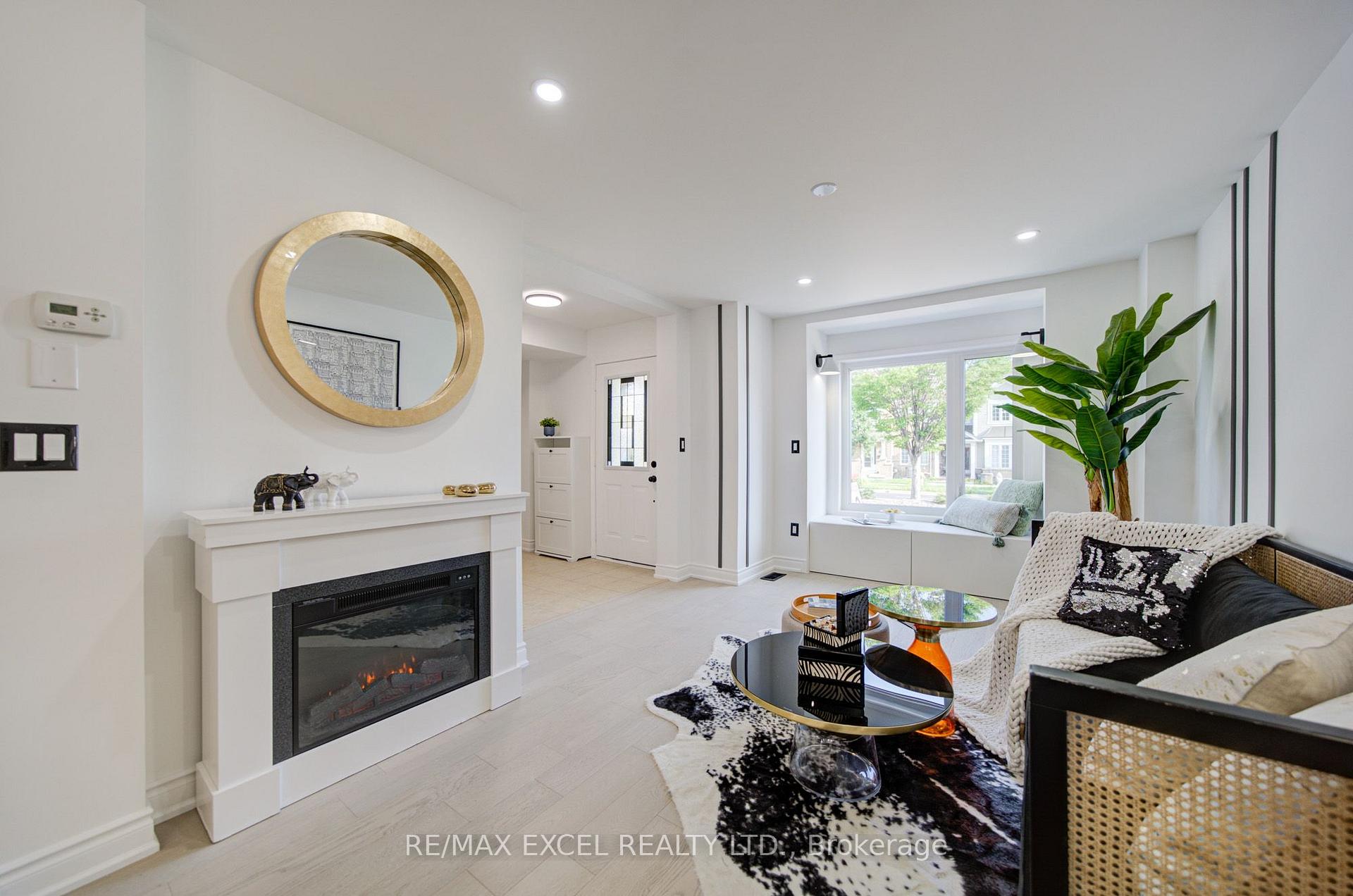 Photo 9 of 454 Bur Oak Avenue, Markham, Berczy — HOMEH