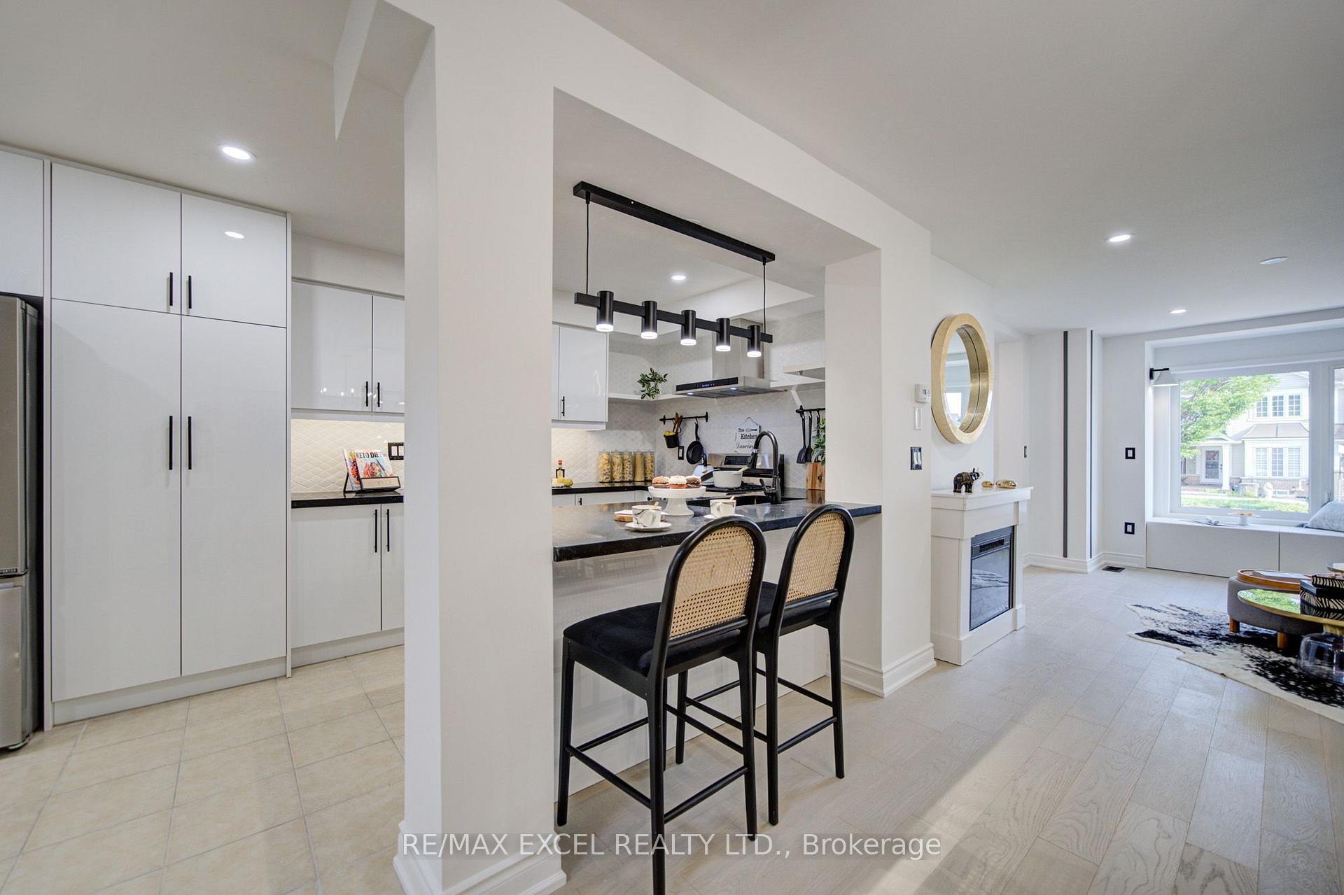 Photo 14 of 454 Bur Oak Avenue, Markham, Berczy — HOMEH