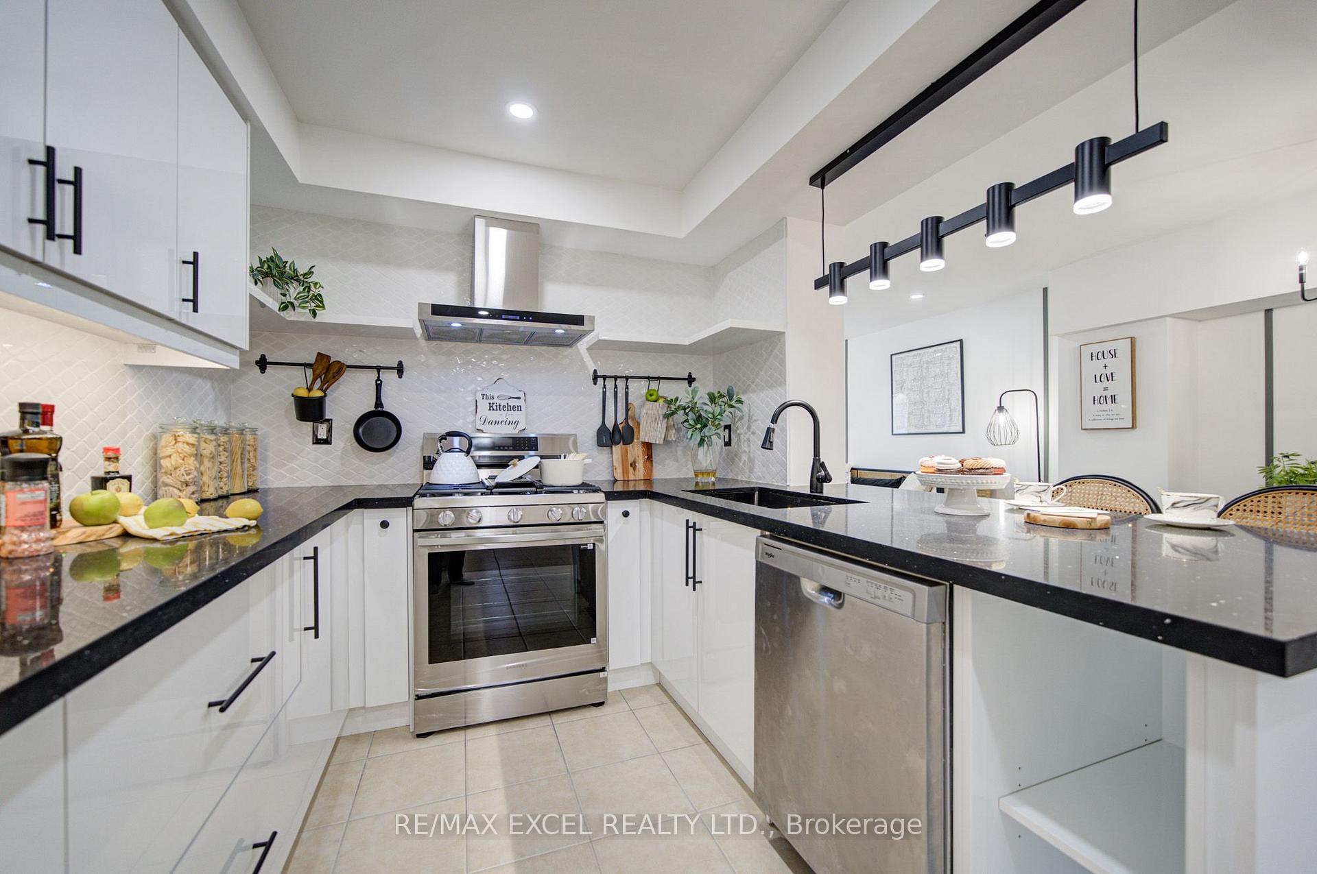 Photo 17 of 454 Bur Oak Avenue, Markham, Berczy — HOMEH