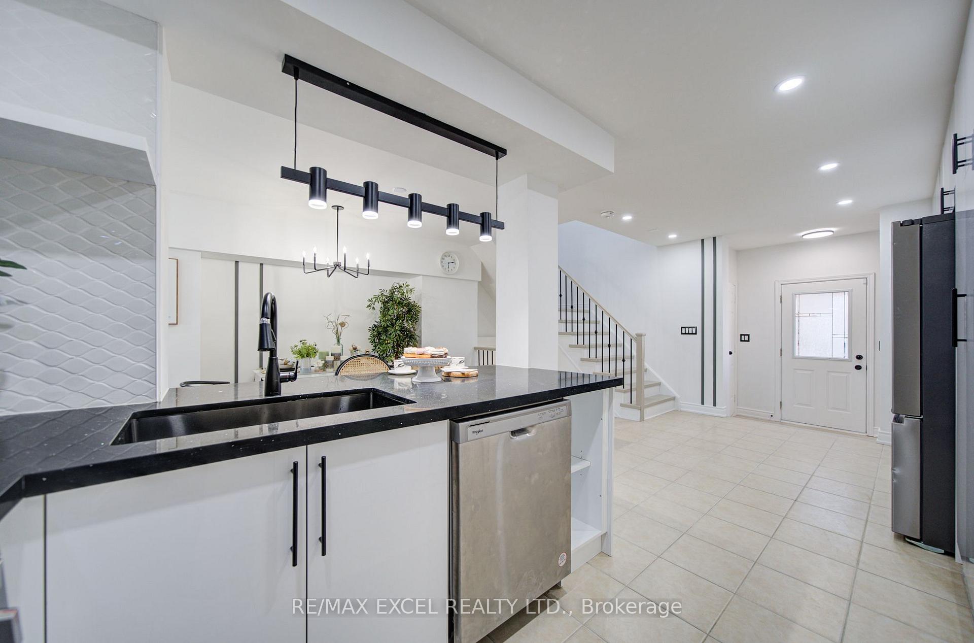 Photo 19 of 454 Bur Oak Avenue, Markham, Berczy — HOMEH